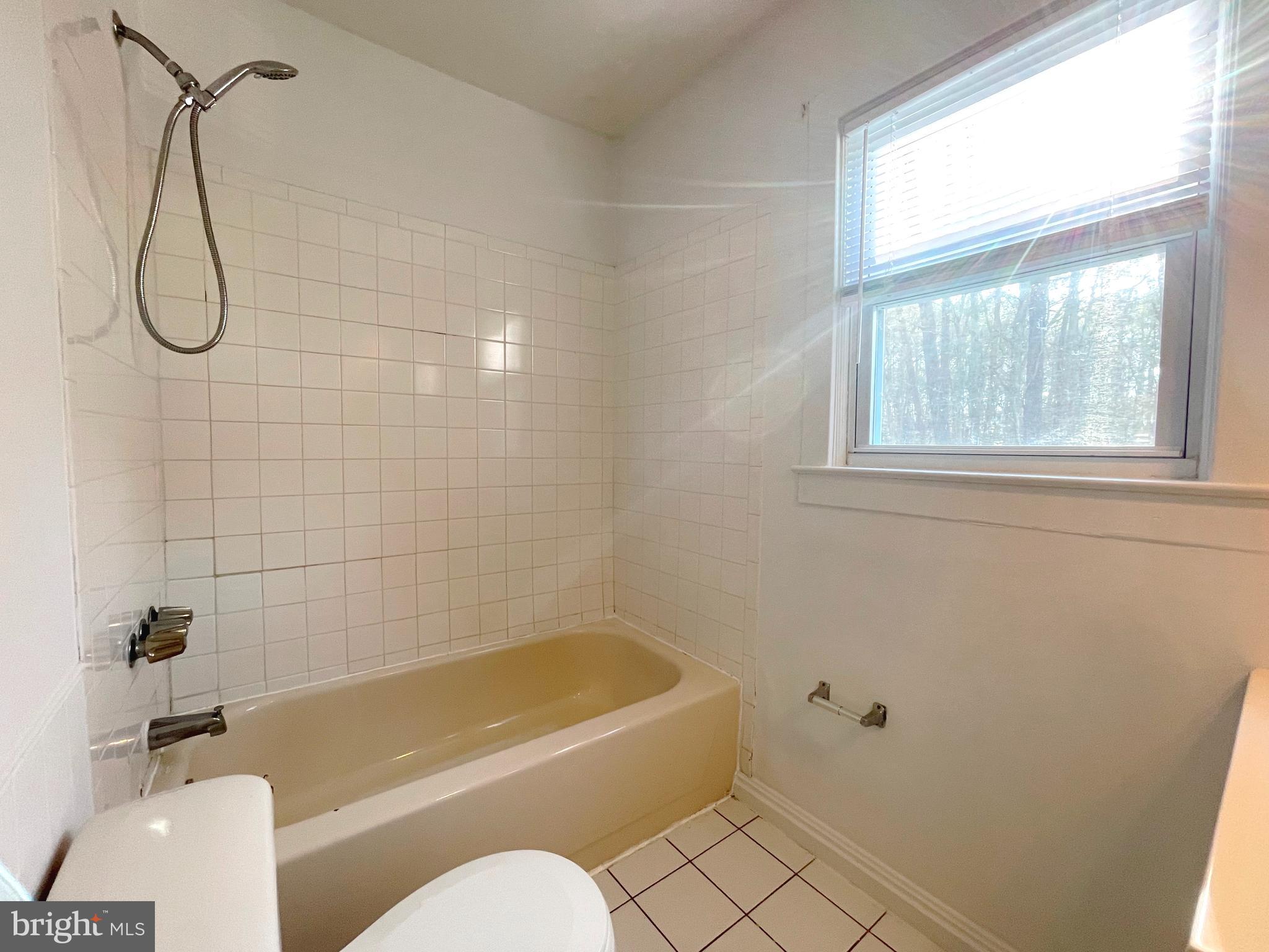 RIDGE - Residential Lease