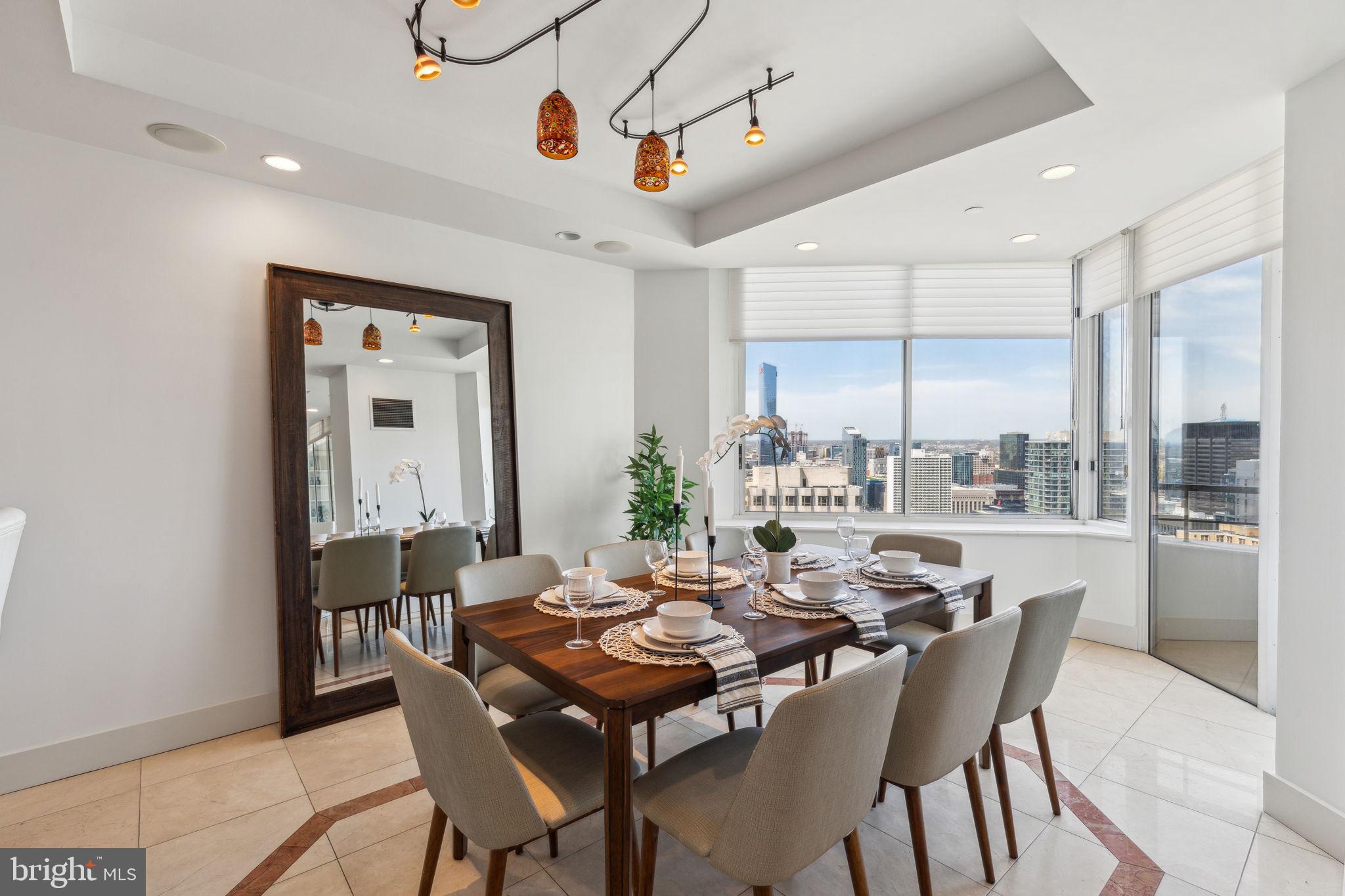 RITTENHOUSE SQUARE - Residential