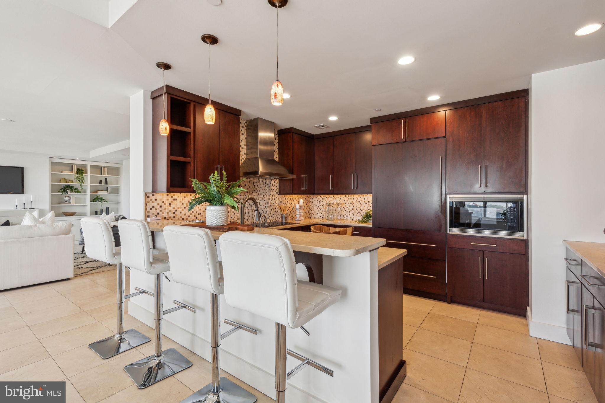 RITTENHOUSE SQUARE - Residential