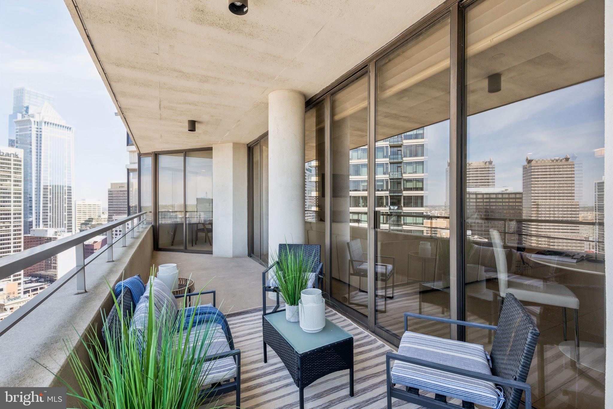 RITTENHOUSE SQUARE - Residential