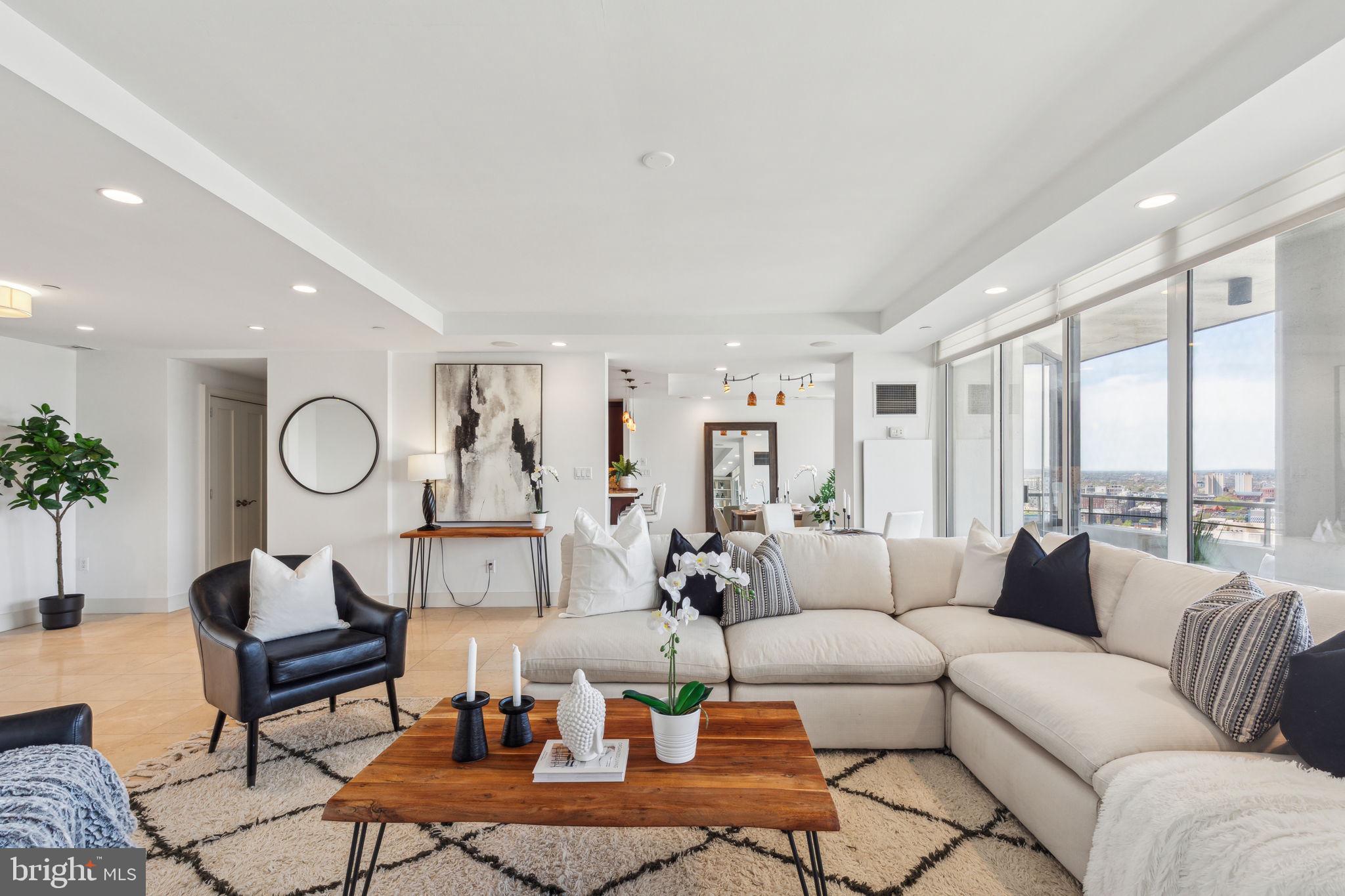 RITTENHOUSE SQUARE - Residential