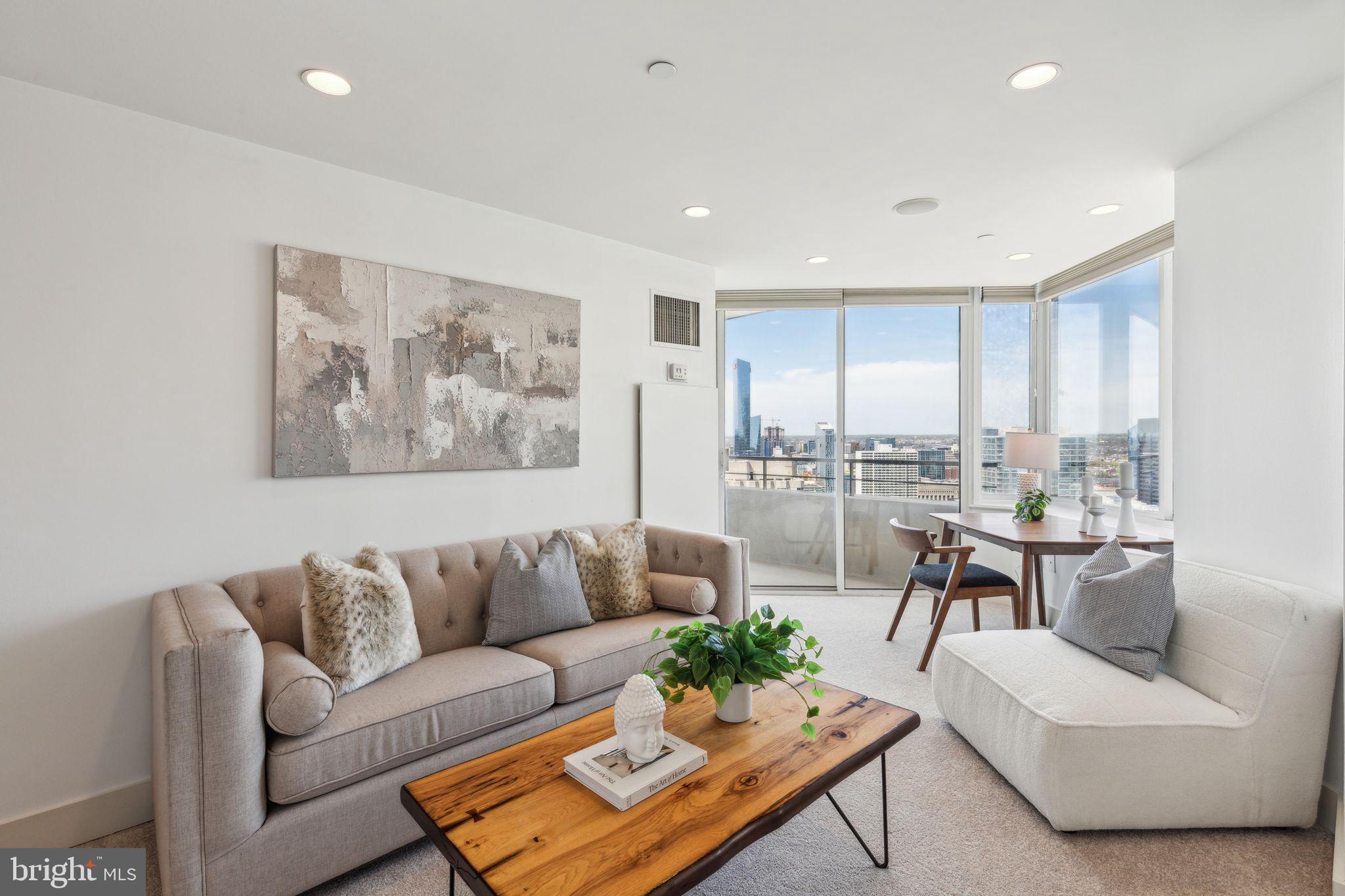 RITTENHOUSE SQUARE - Residential