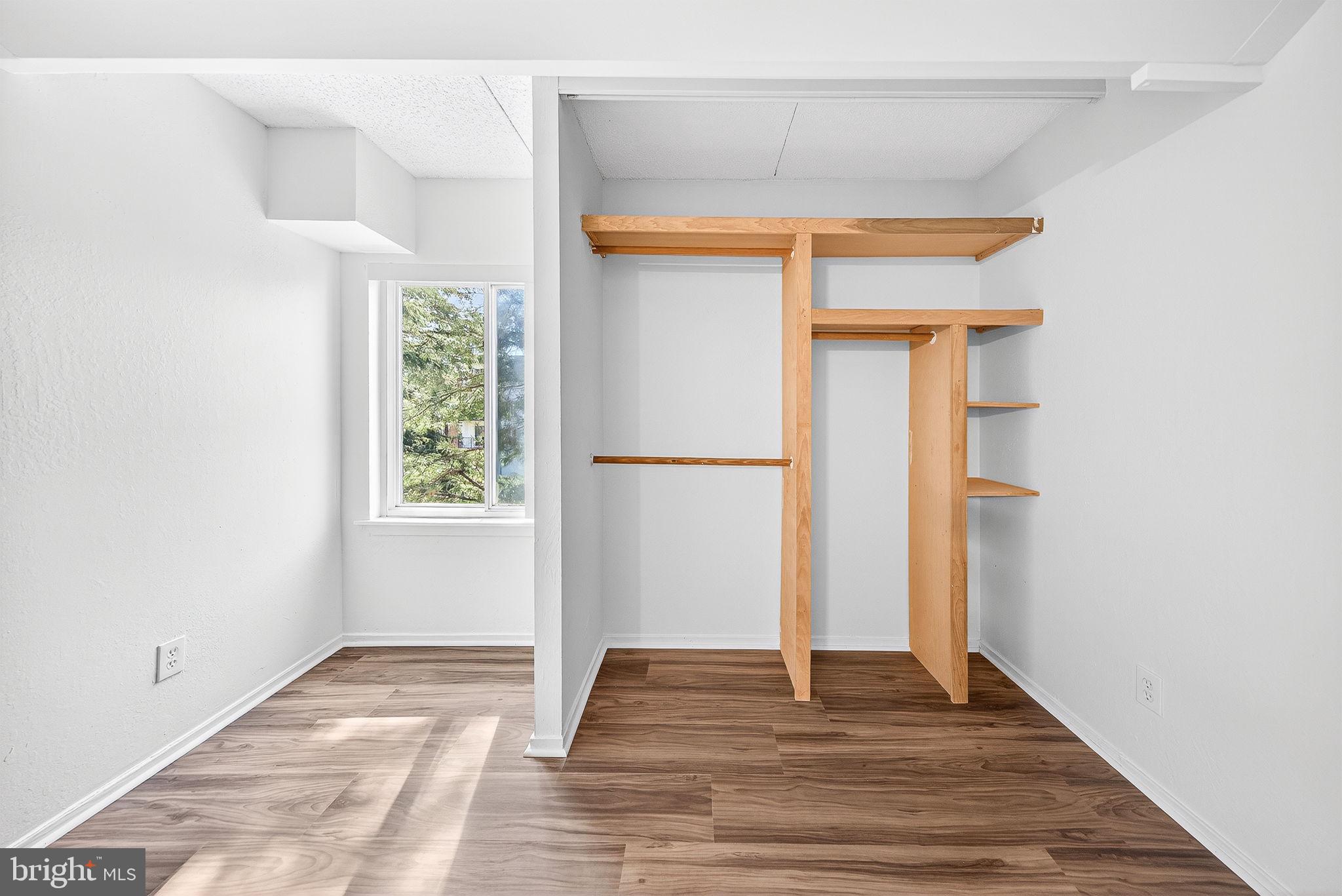 TWENTY-ONE - Residential