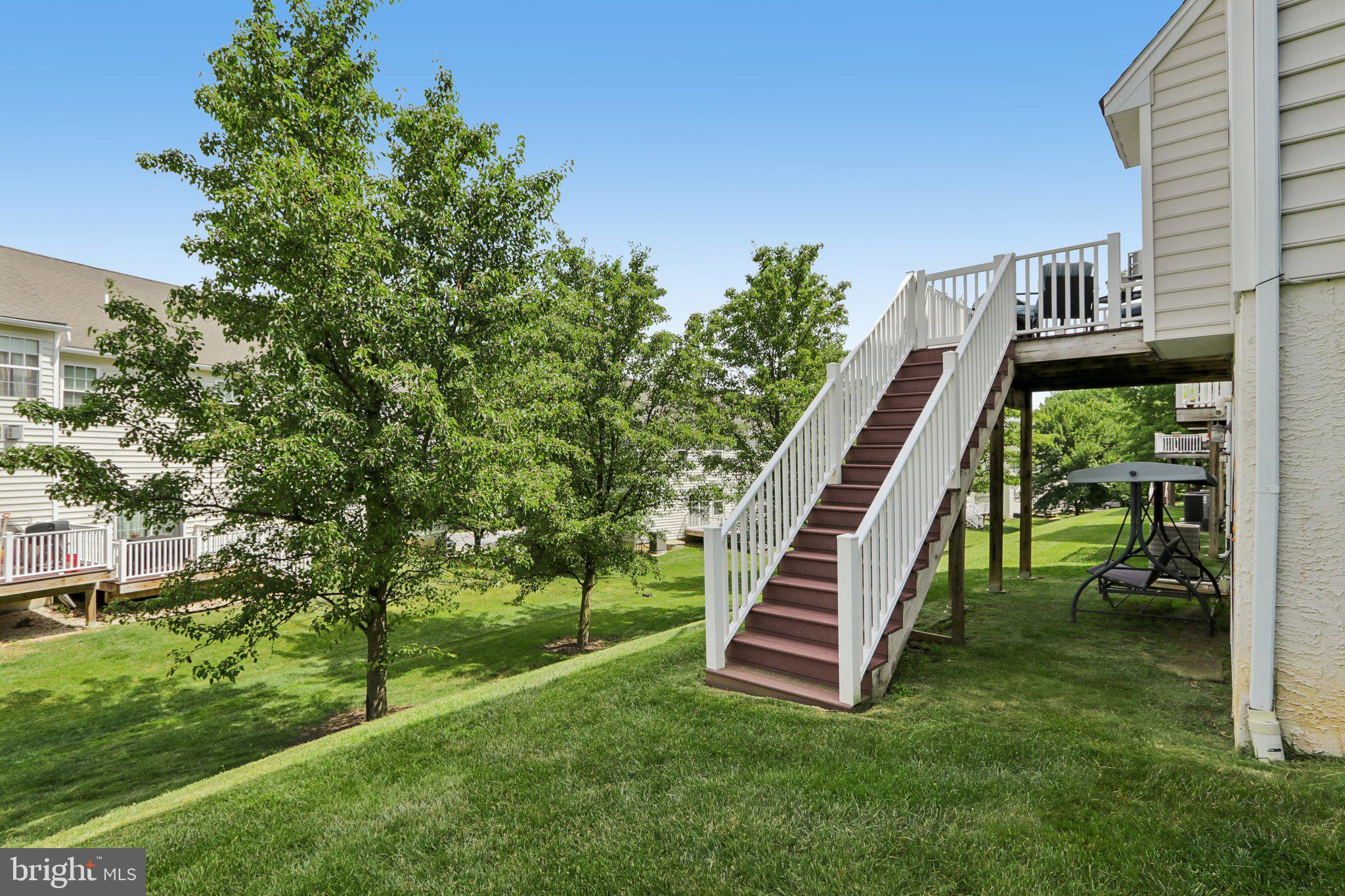 MEWS AT BAILEY STATION - Residential