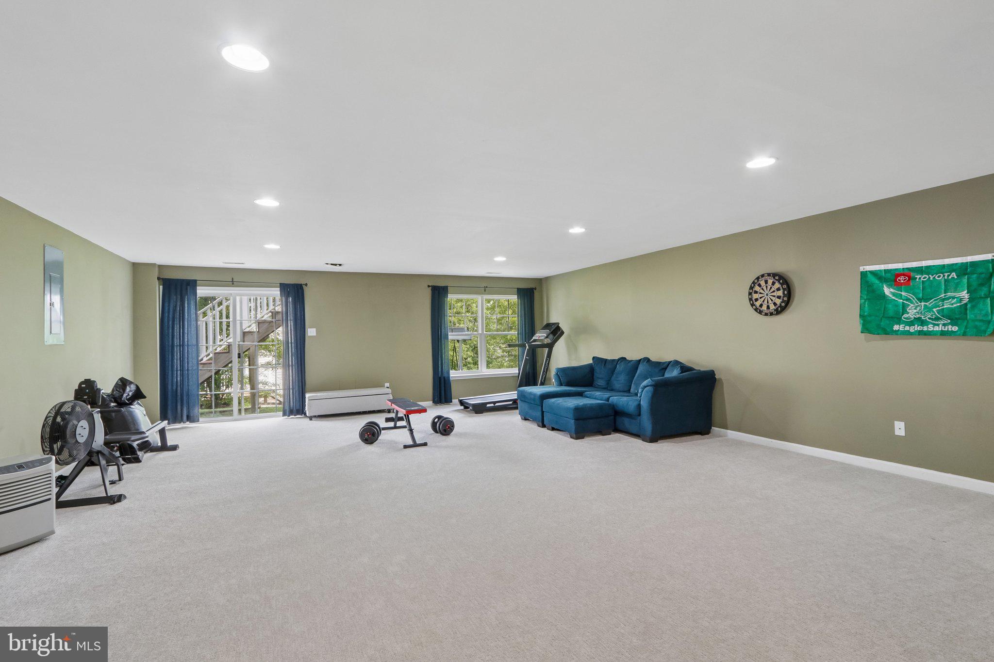MEWS AT BAILEY STATION - Residential