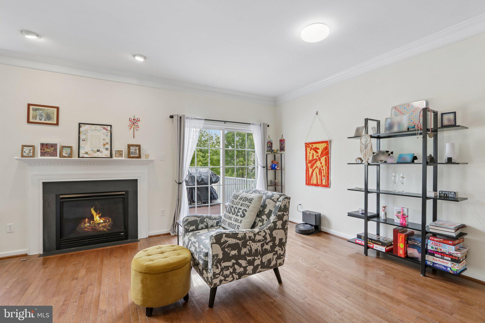 MEWS AT BAILEY STATION - Residential