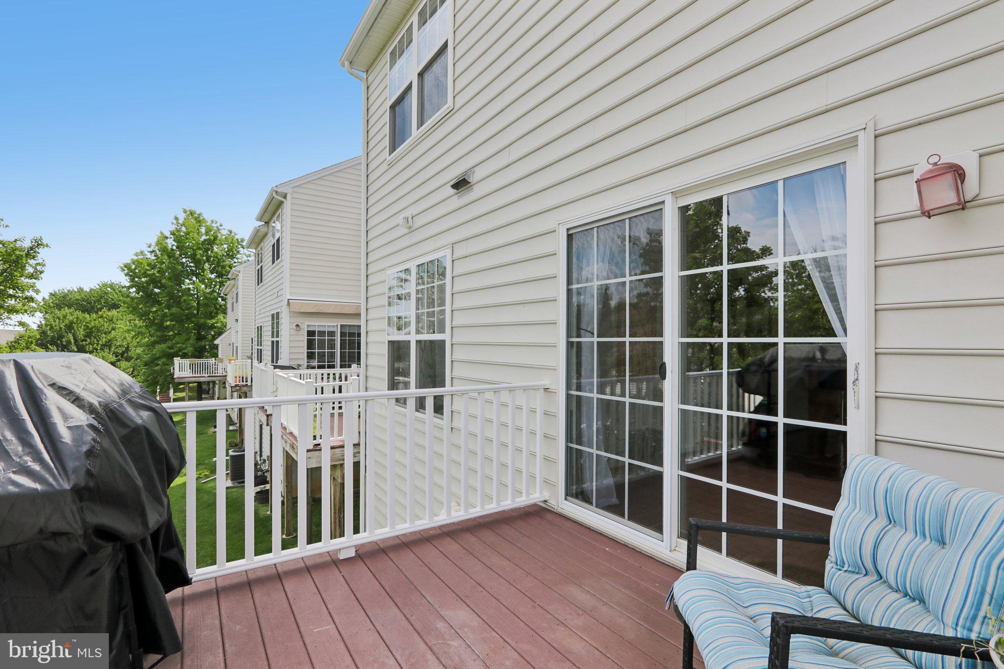 MEWS AT BAILEY STATION - Residential