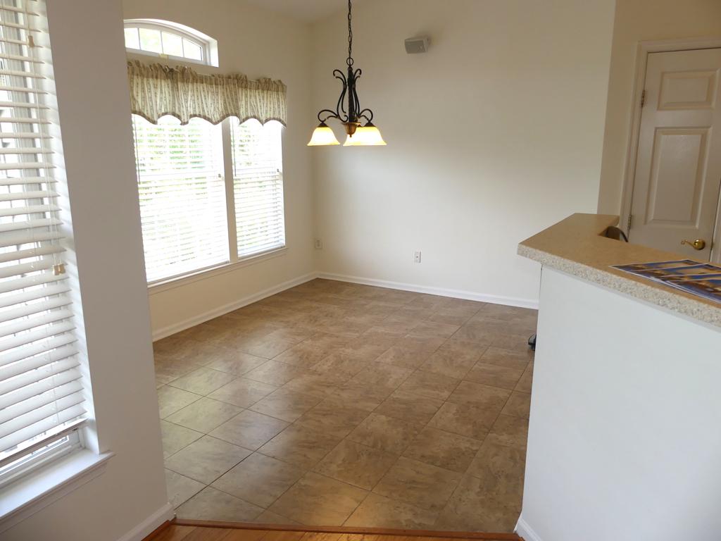 KINGS CROSSING - Residential