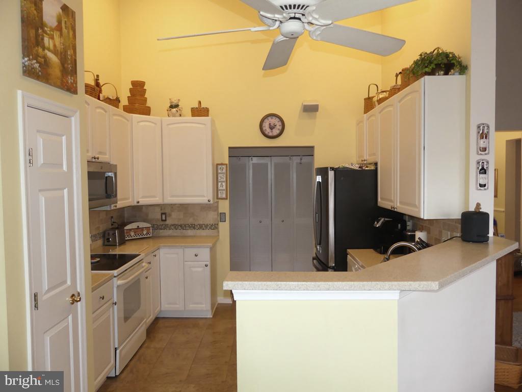 KINGS CROSSING - Residential