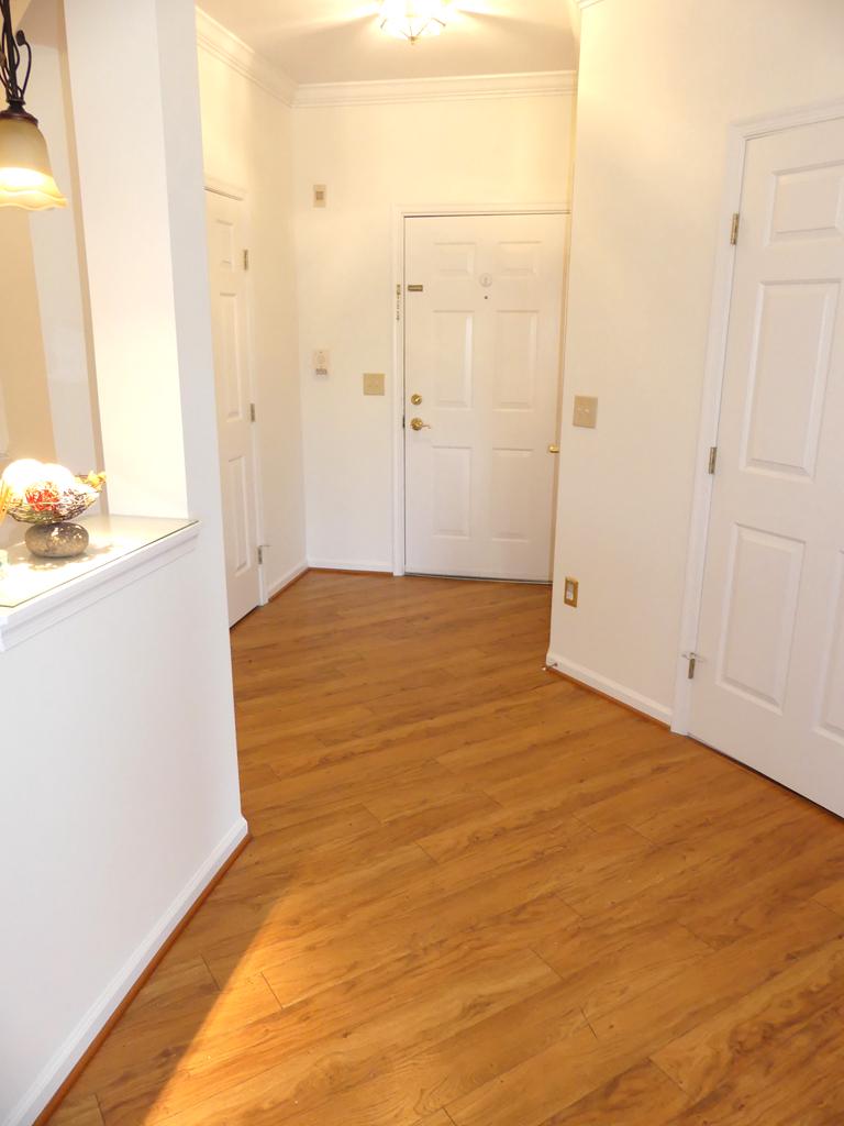 KINGS CROSSING - Residential