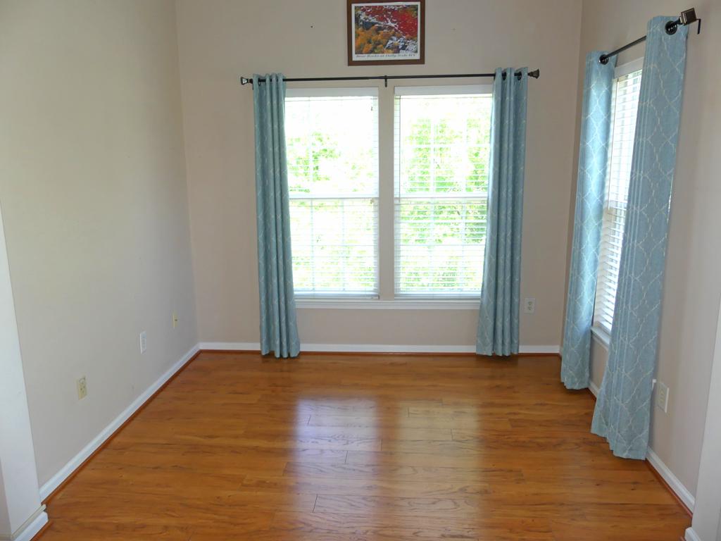 KINGS CROSSING - Residential