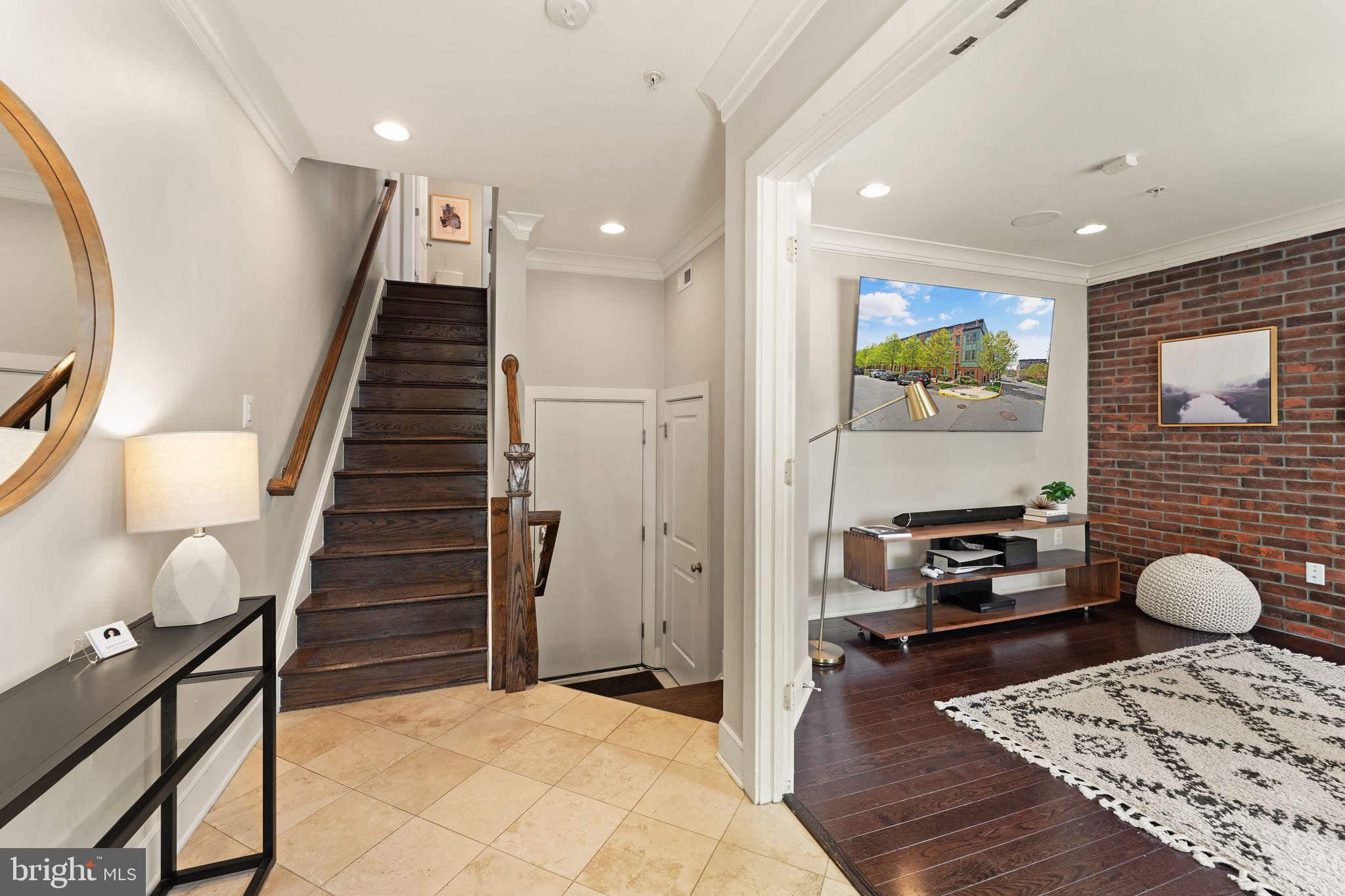 MOSAIC AT MERRIFIELD - Residential