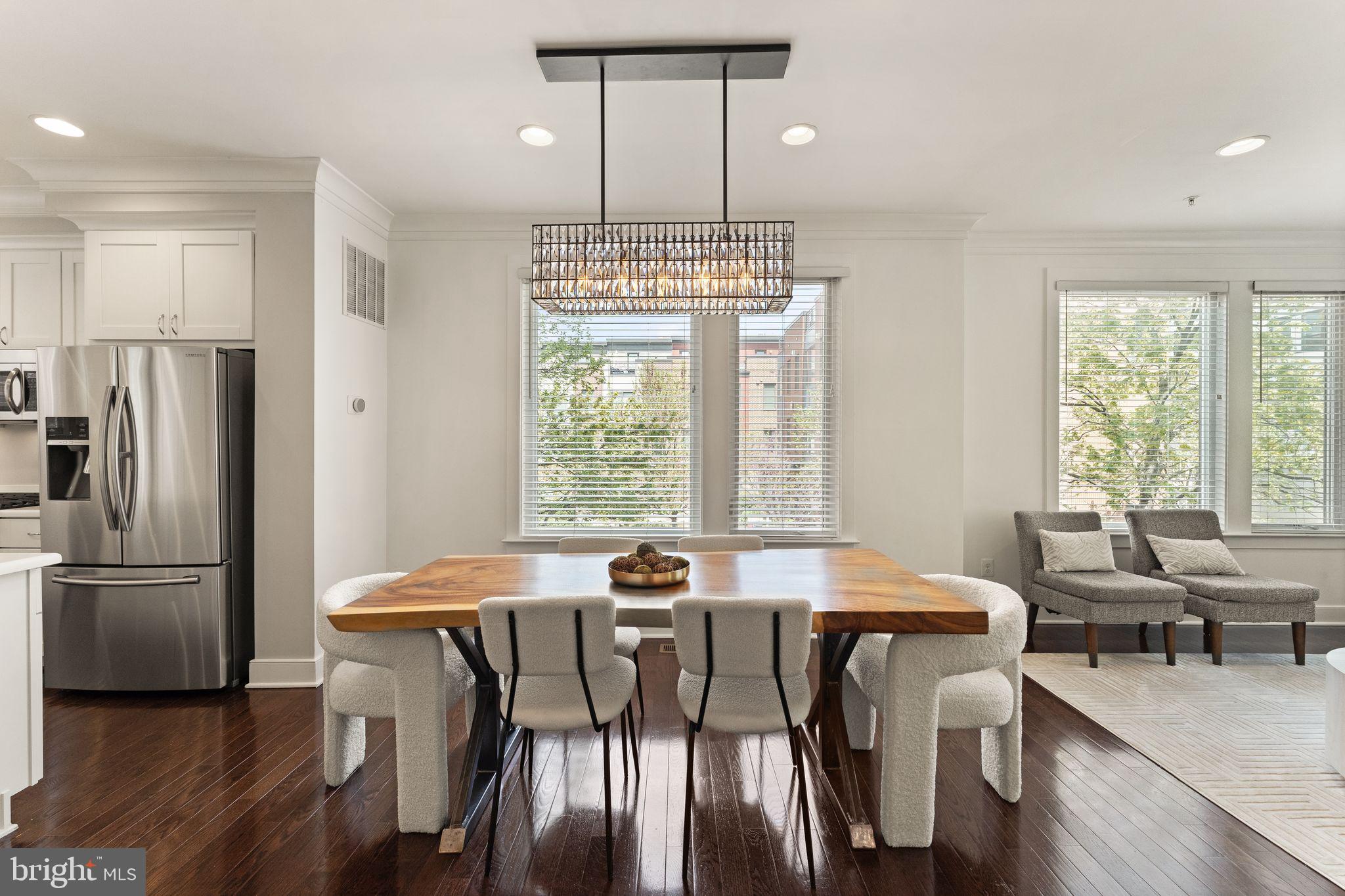 MOSAIC AT MERRIFIELD - Residential