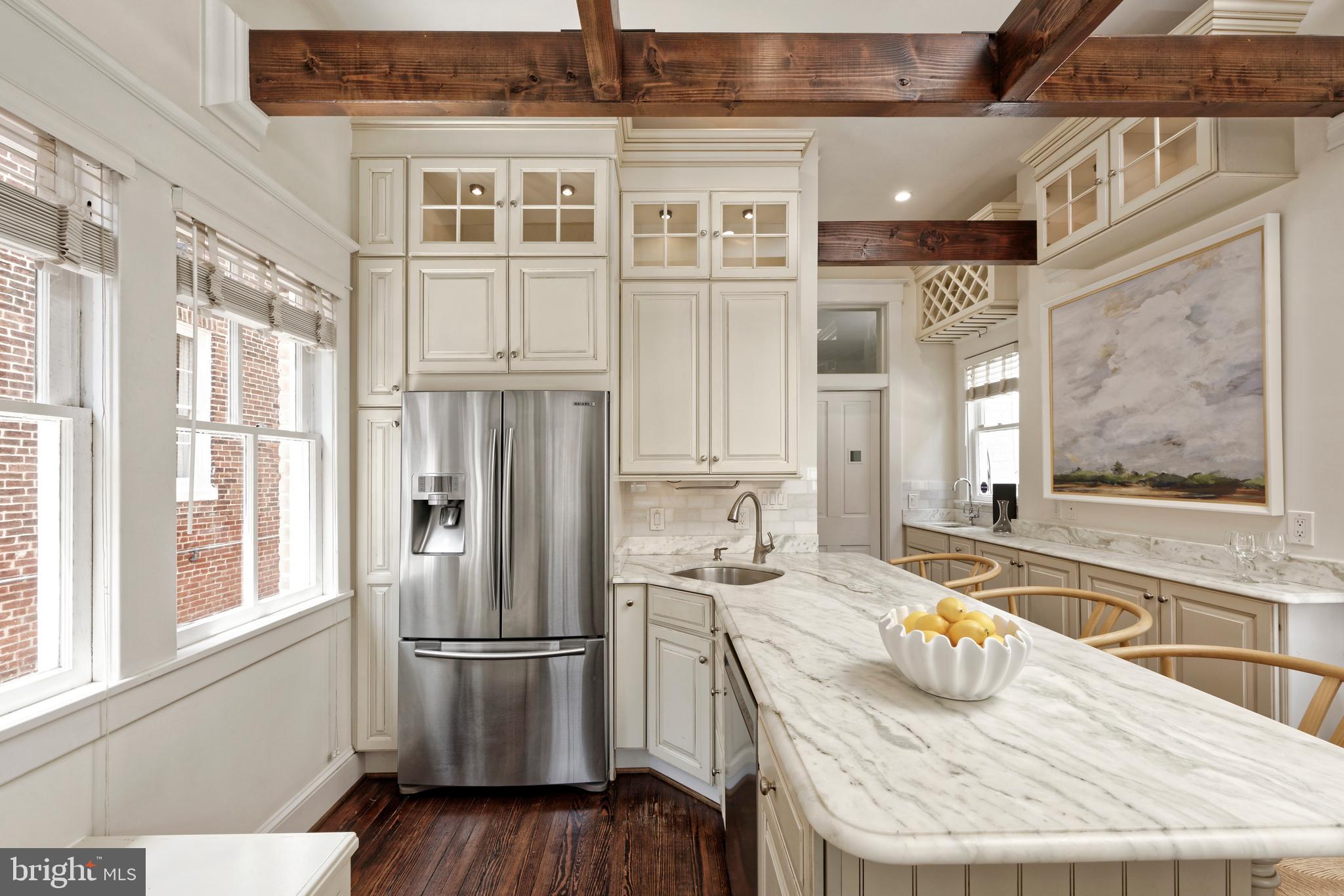 OLD TOWN ALEXANDRIA - Residential