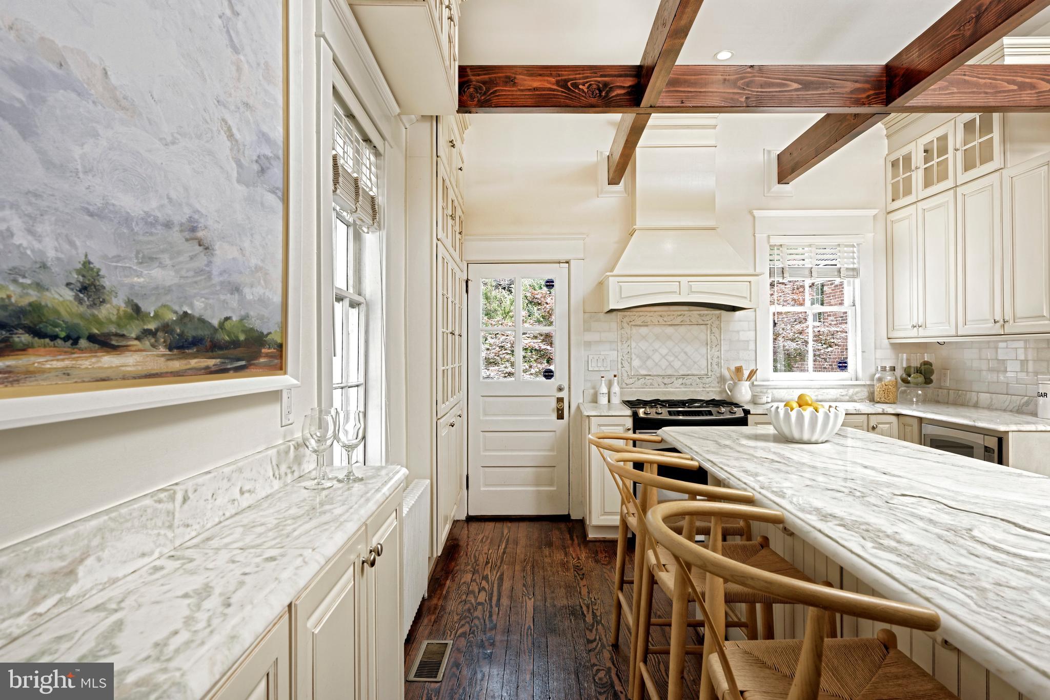 OLD TOWN ALEXANDRIA - Residential