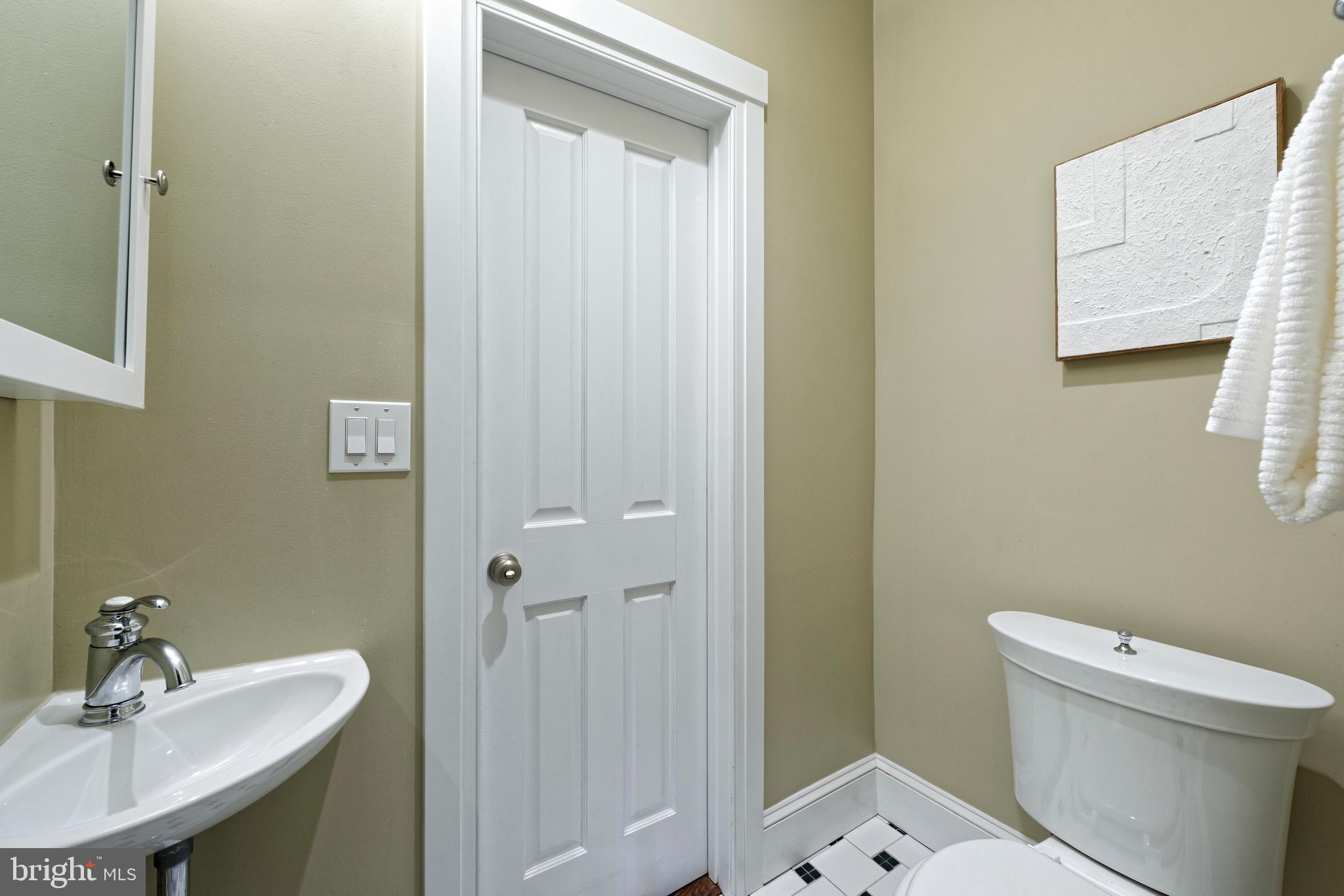 OLD TOWN ALEXANDRIA - Residential