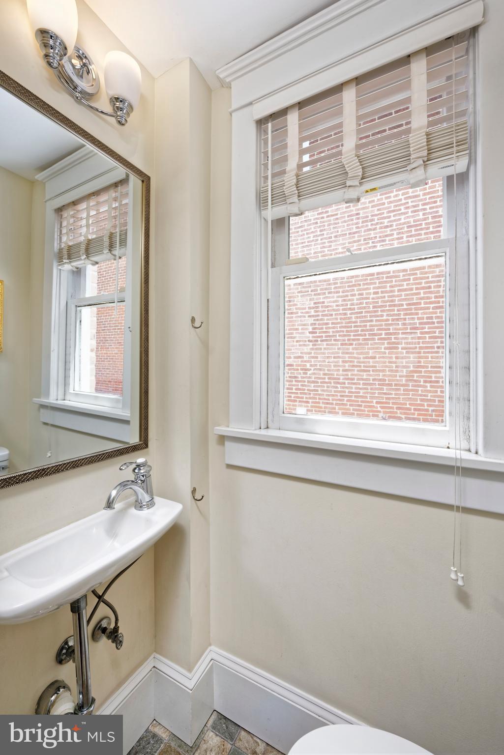 OLD TOWN ALEXANDRIA - Residential