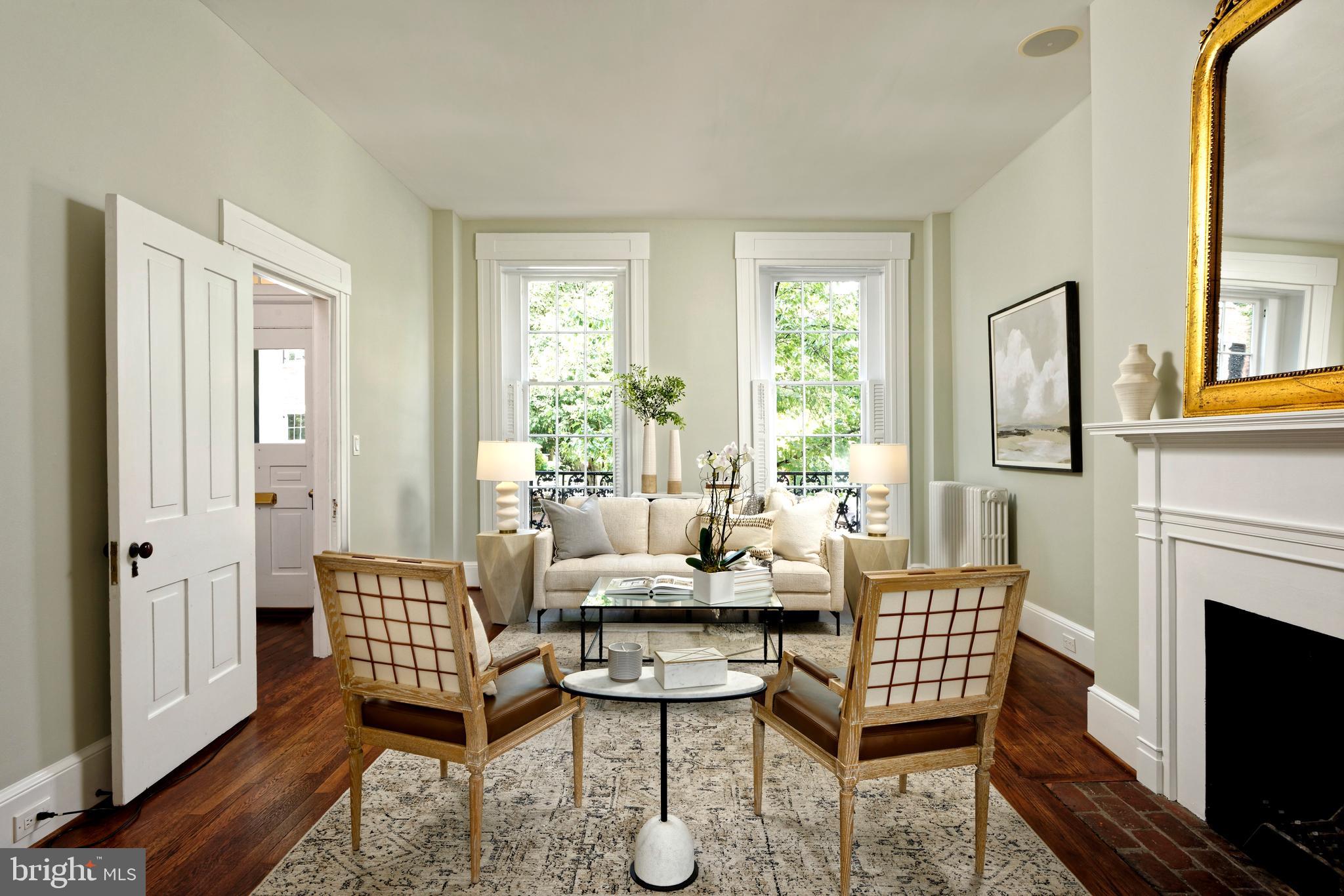 OLD TOWN ALEXANDRIA - Residential