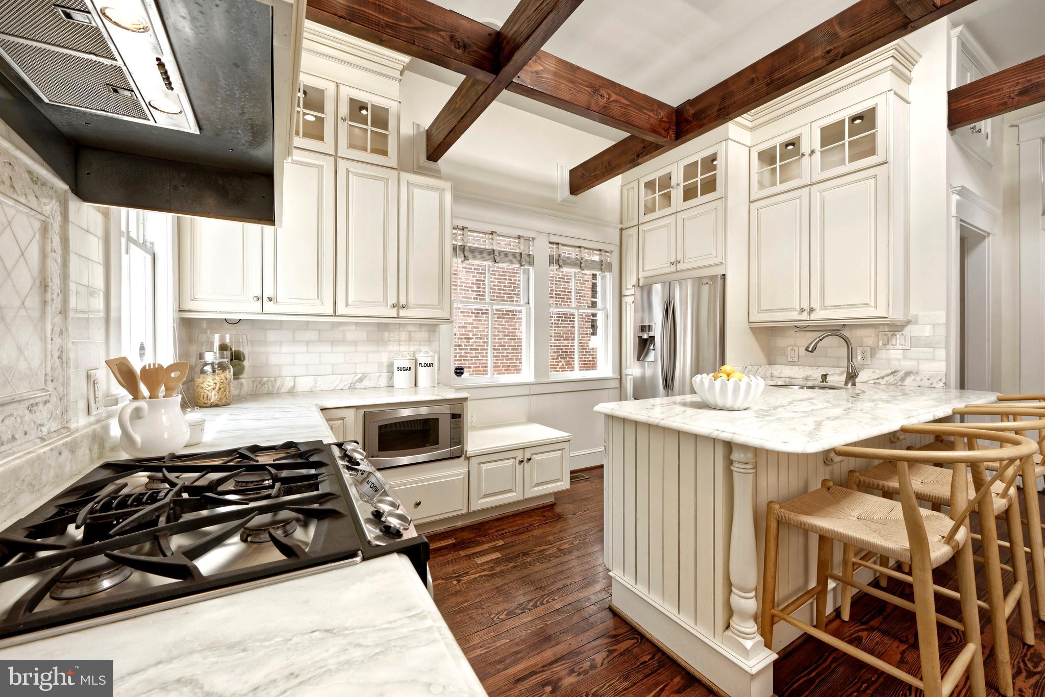 OLD TOWN ALEXANDRIA - Residential