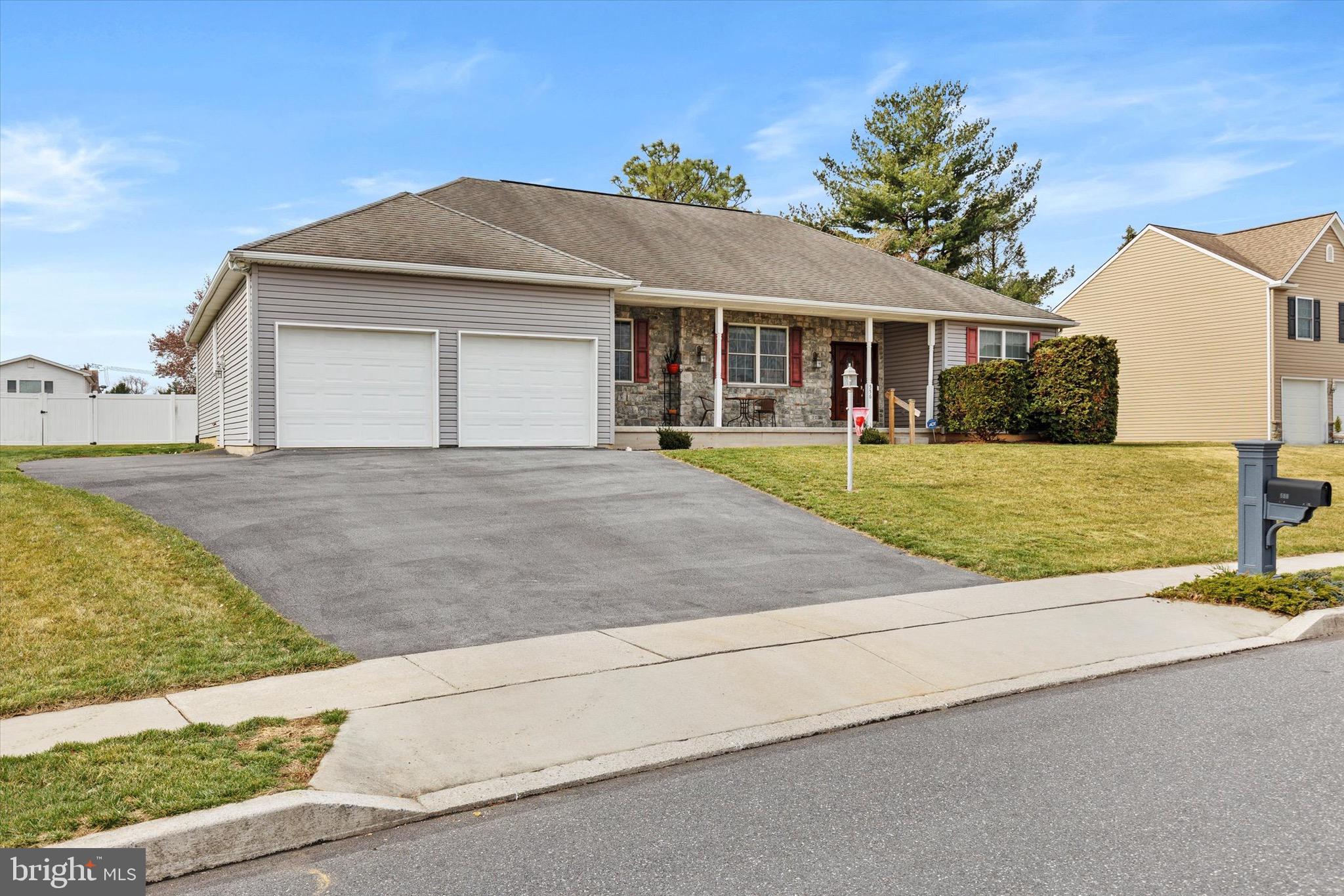 MORGANS RUN - Residential