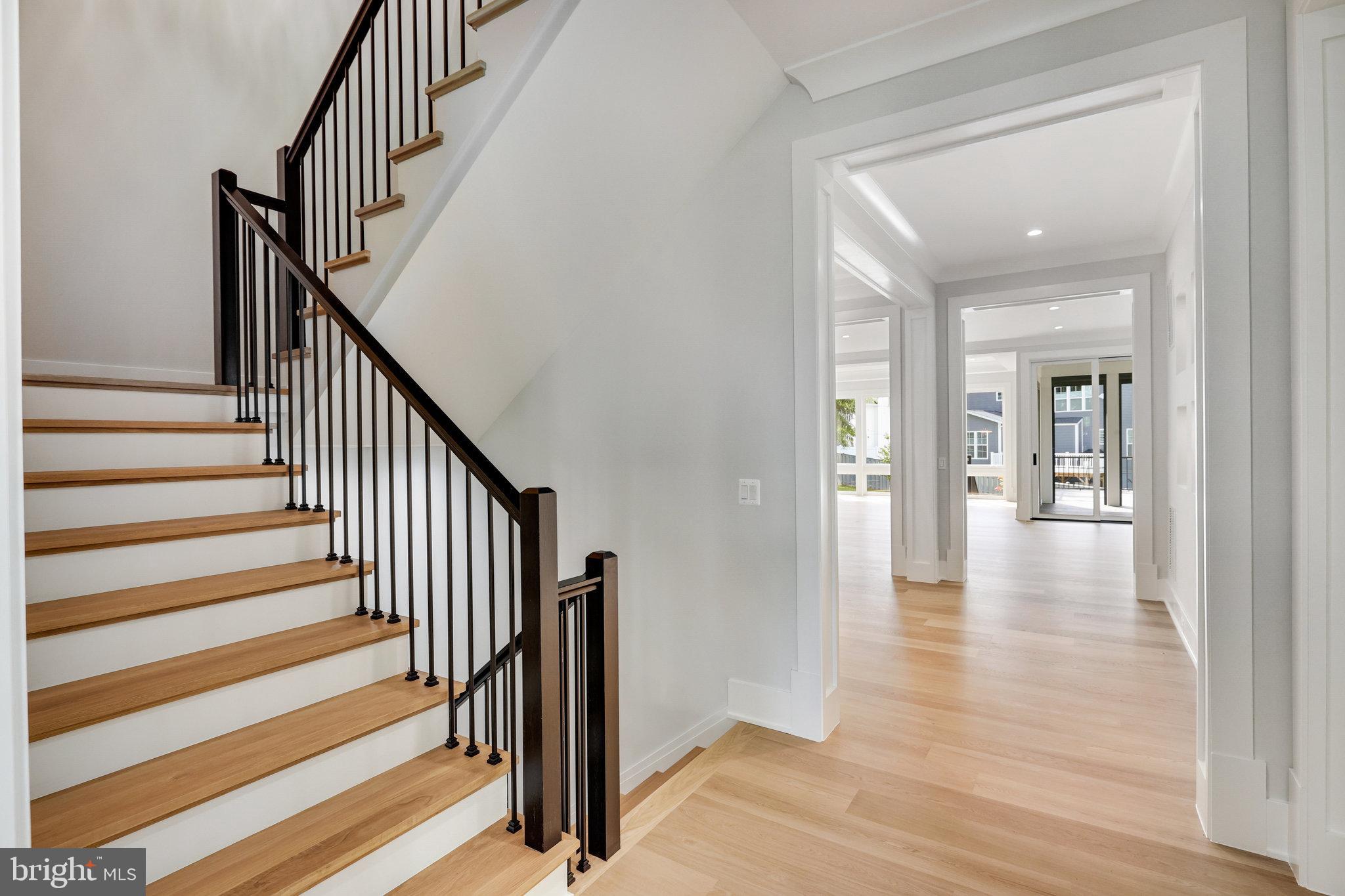 FAIRFAX VILLA - Residential