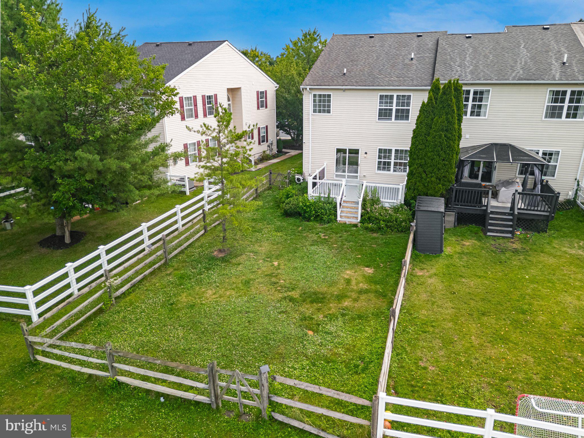 HILLS AT LOCK RIDGE - Residential