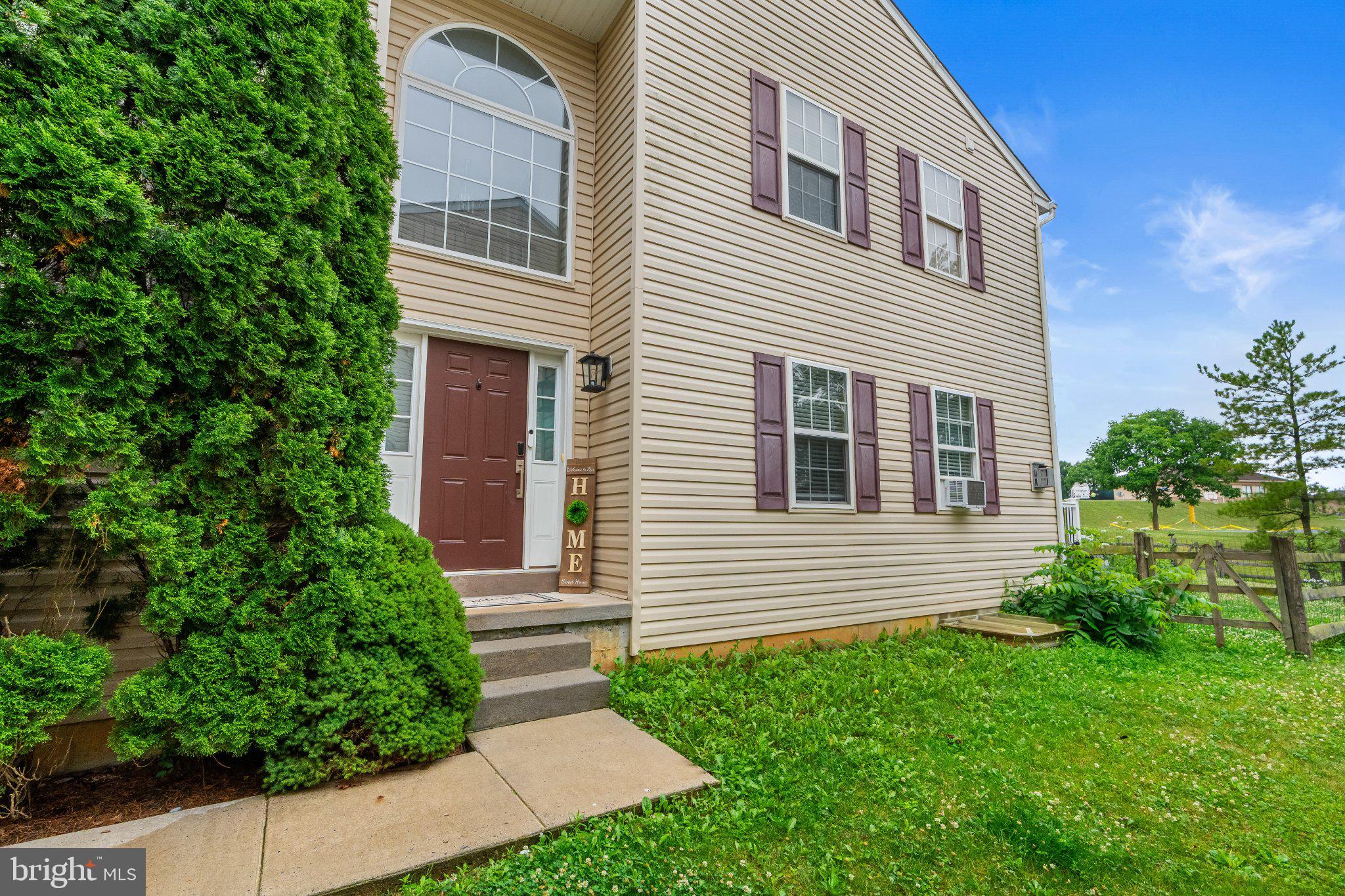 HILLS AT LOCK RIDGE - Residential
