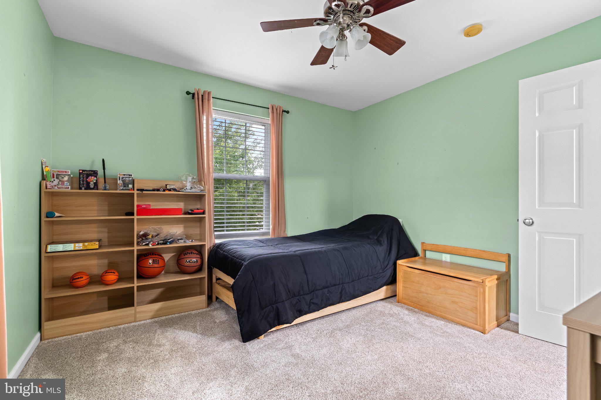 HILLS AT LOCK RIDGE - Residential