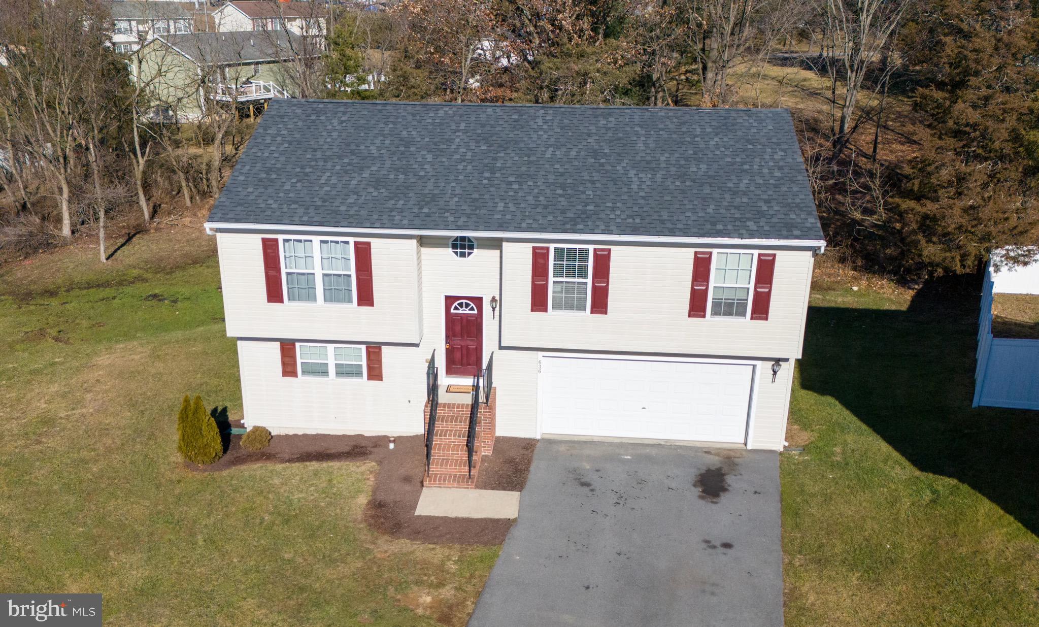 INWOOD MEADOWS - Residential