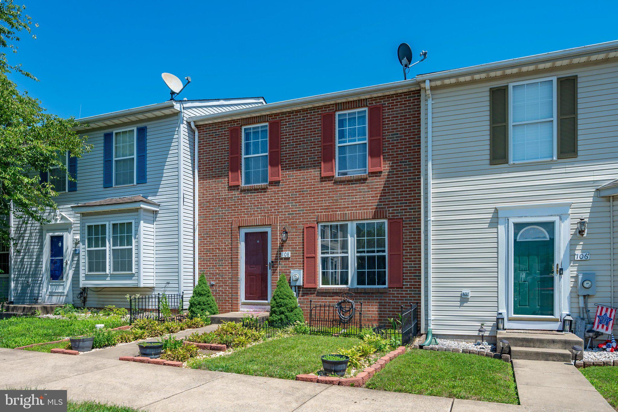 ALBERT COURTS - Residential