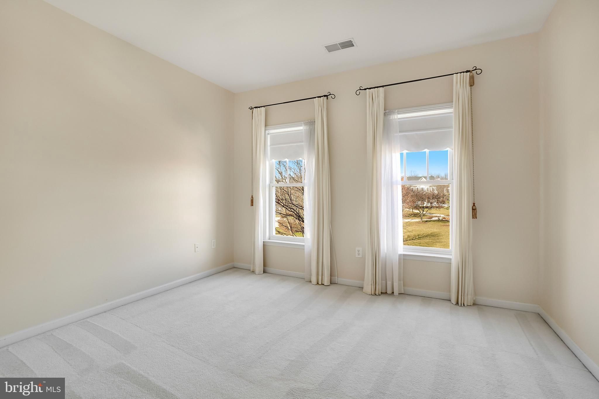 KING FARM - Residential