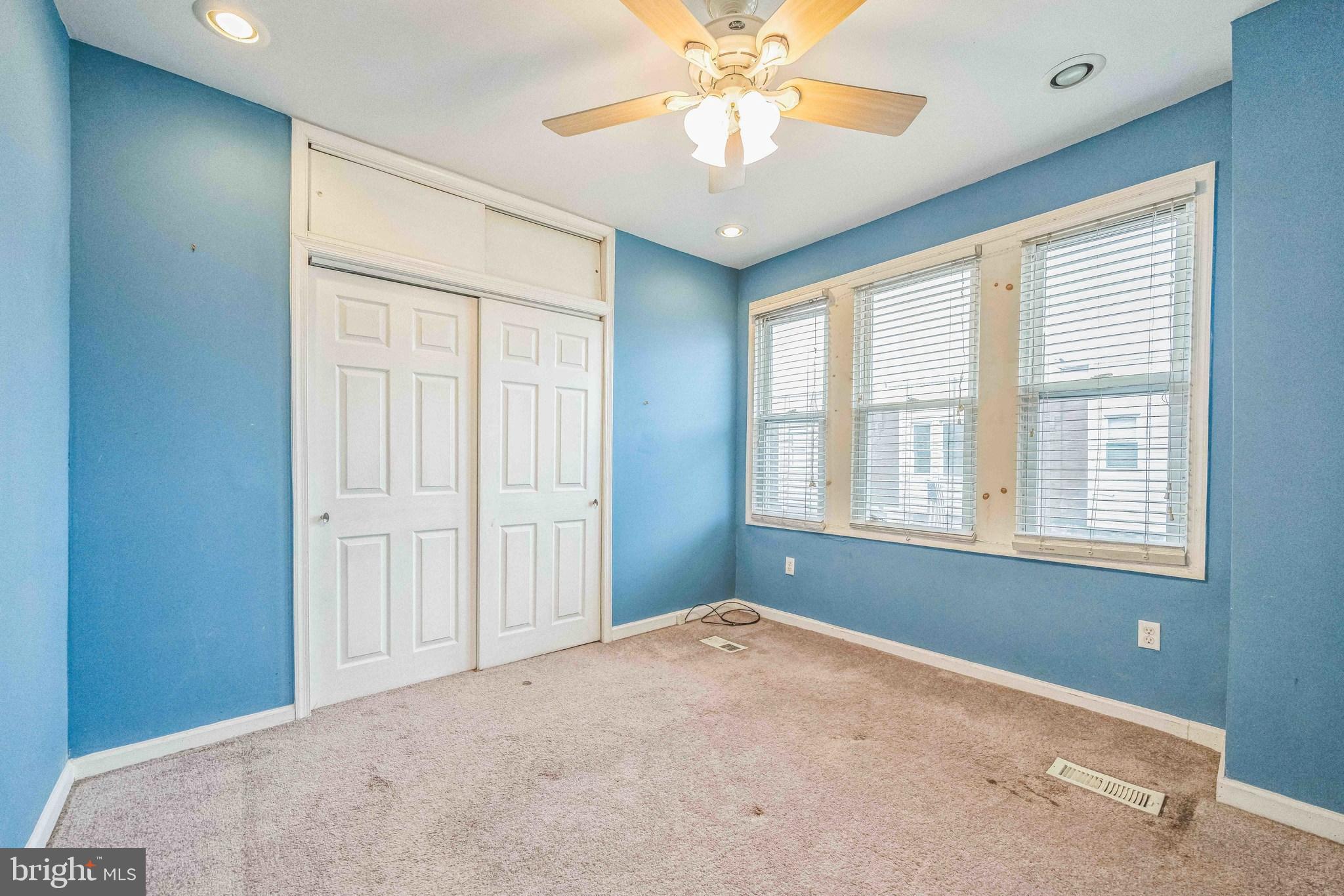 WHITMAN - Residential