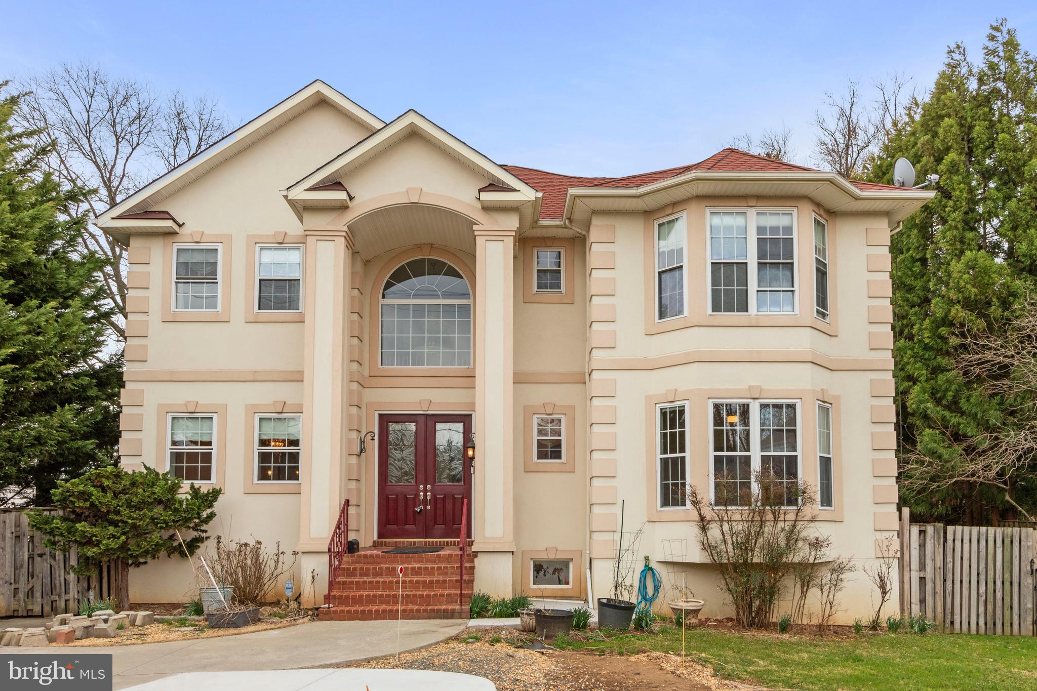 The previous house was torn down and rebuilt into this beautiful, spacious 5bd/4ba home in a great location in Falls Church.  THIS IS A SHARED LIVING ARRANGEMENT.  Tenants have use of the main level that has two two different cooking options!!    A five burner gas cooktop and also an electric stovetop in the island counter.  AND 5 BEDROOMS & 4 BATHS  Also a main level bedroom and full bath.  The upper level hosts 4 bedrooms and 3 bathrooms as well as laundry. 2 bedrooms upstairs  COMES  PARTIALLY FURNISHED with exquisit marbled dressers and antique, mirrored armoire!
LANDLORD LIVES IN THE CLOSED OFF LOWER LEVEL.  .  Come and see how much space the two levels offers.  Easy access to Rt 66 & 495.  With local restaurants close by....both in Falls Church and Downtown McLean!  Ten minutes from Tyson's Corner Mall and major arteries around town.
Call agent for showings
