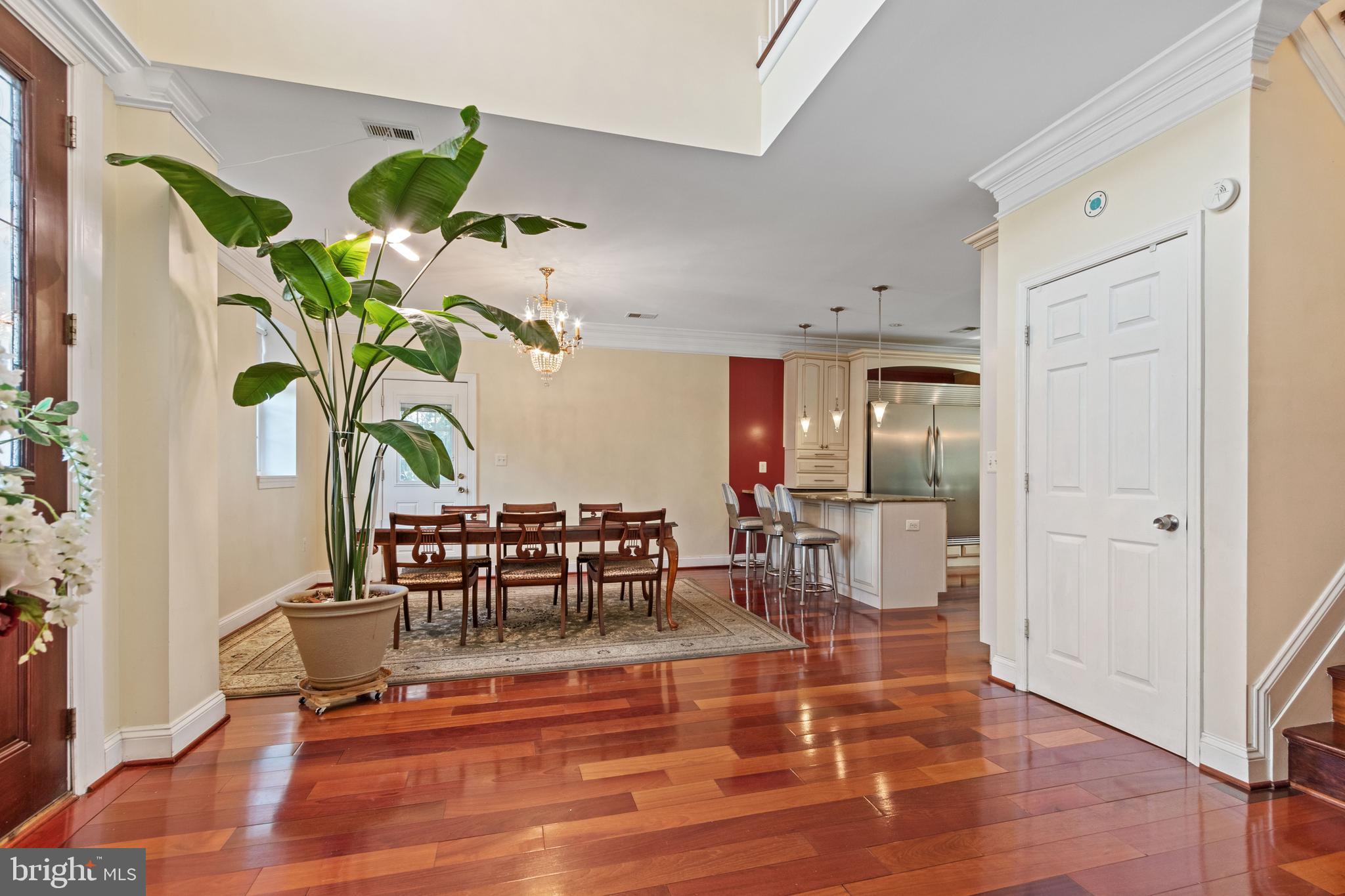 SOUTHAMPTON - Residential Lease