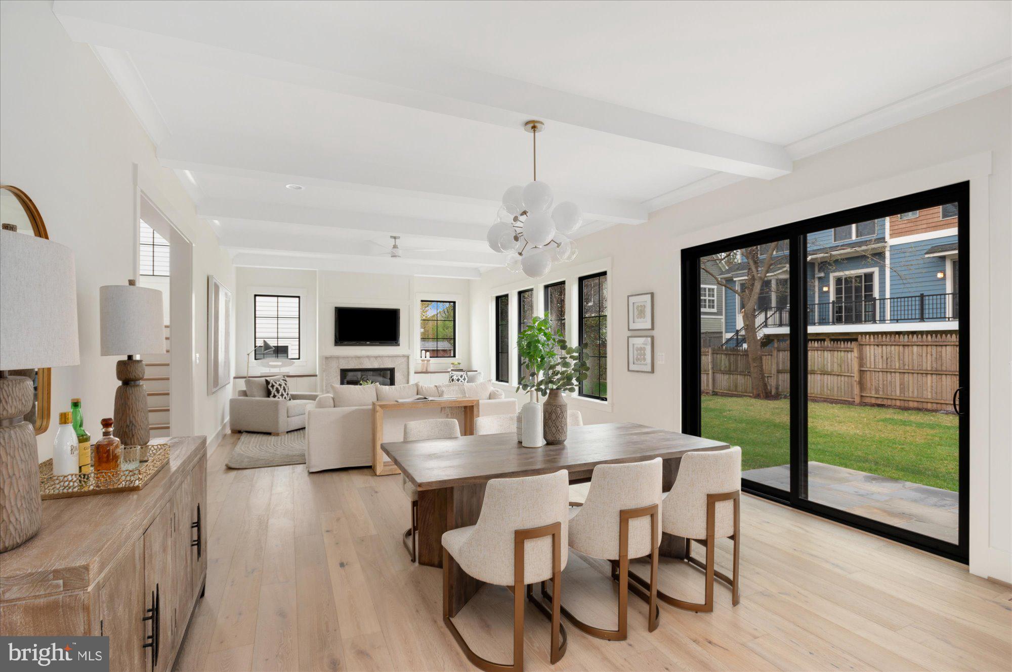 WILLIAMSBURG VILLAGE - Residential