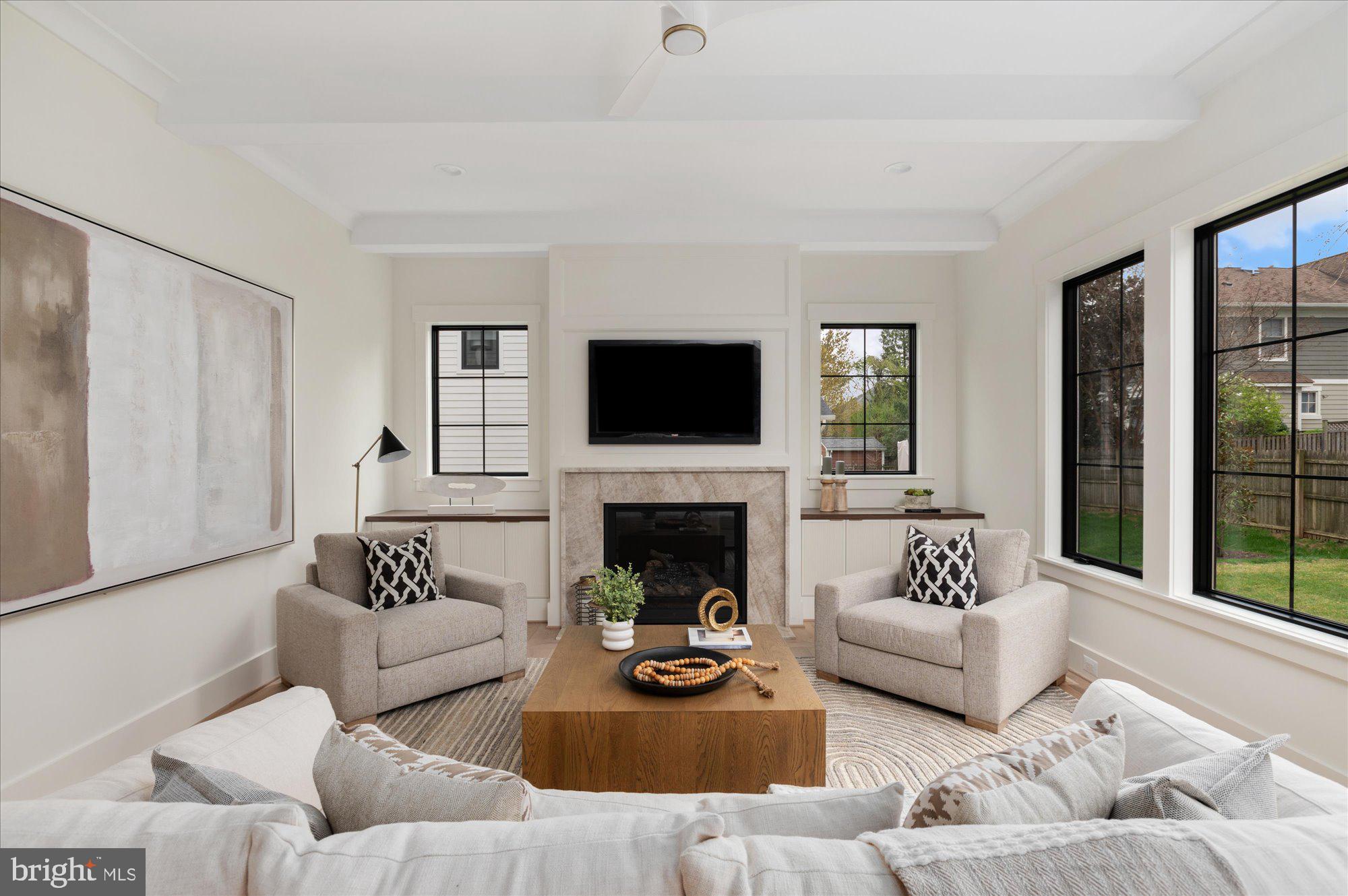 WILLIAMSBURG VILLAGE - Residential