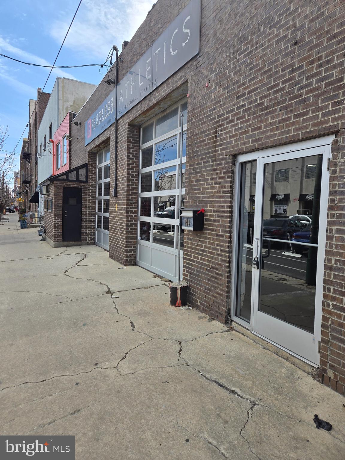 BELLA VISTA - Commercial Sale