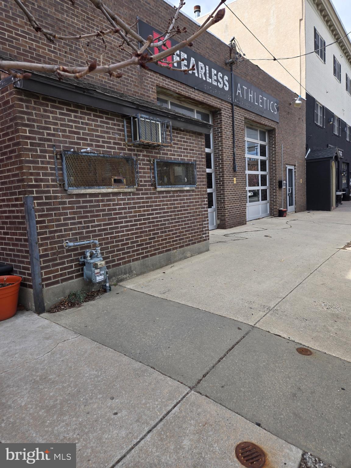 BELLA VISTA - Commercial Sale