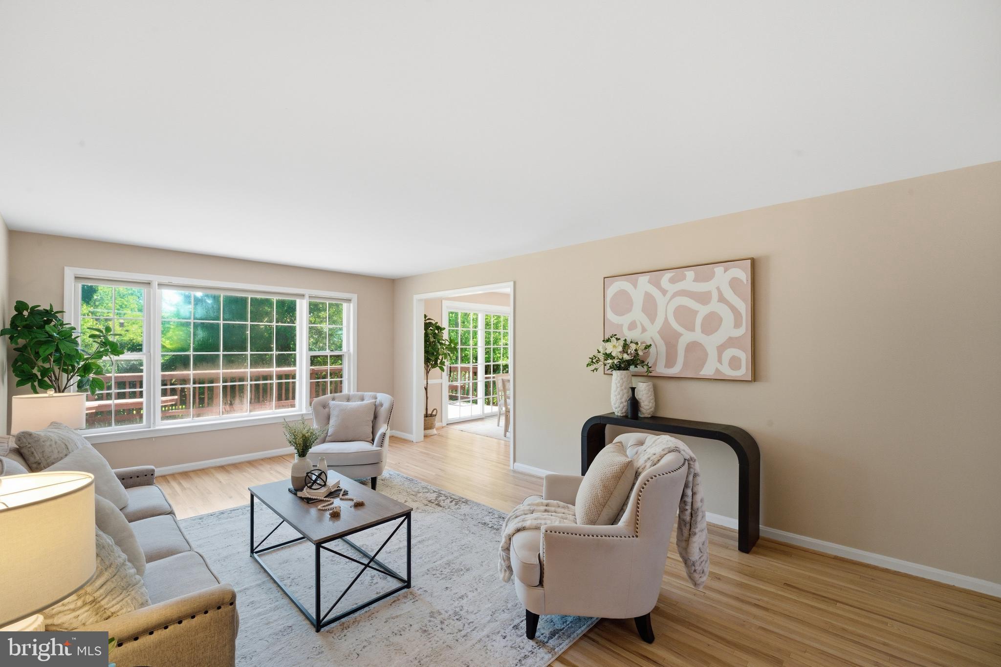 SHERWOOD FOREST MANOR - Residential