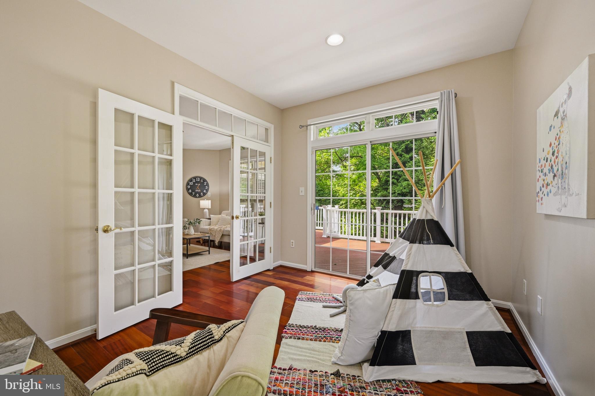 BRAMPTON HILLS - Residential