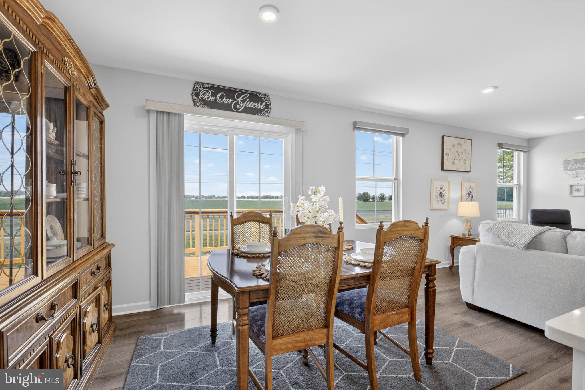 MEARFIELD - Residential