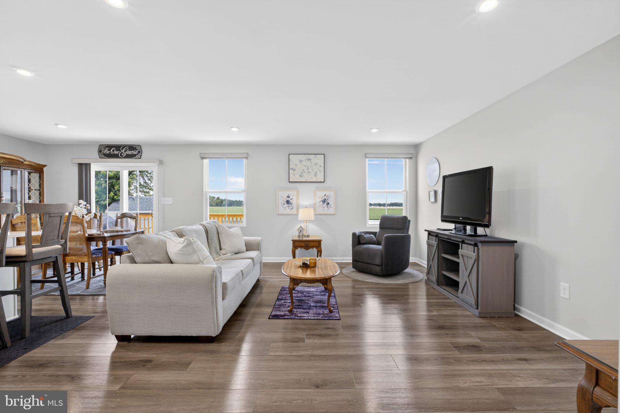MEARFIELD - Residential