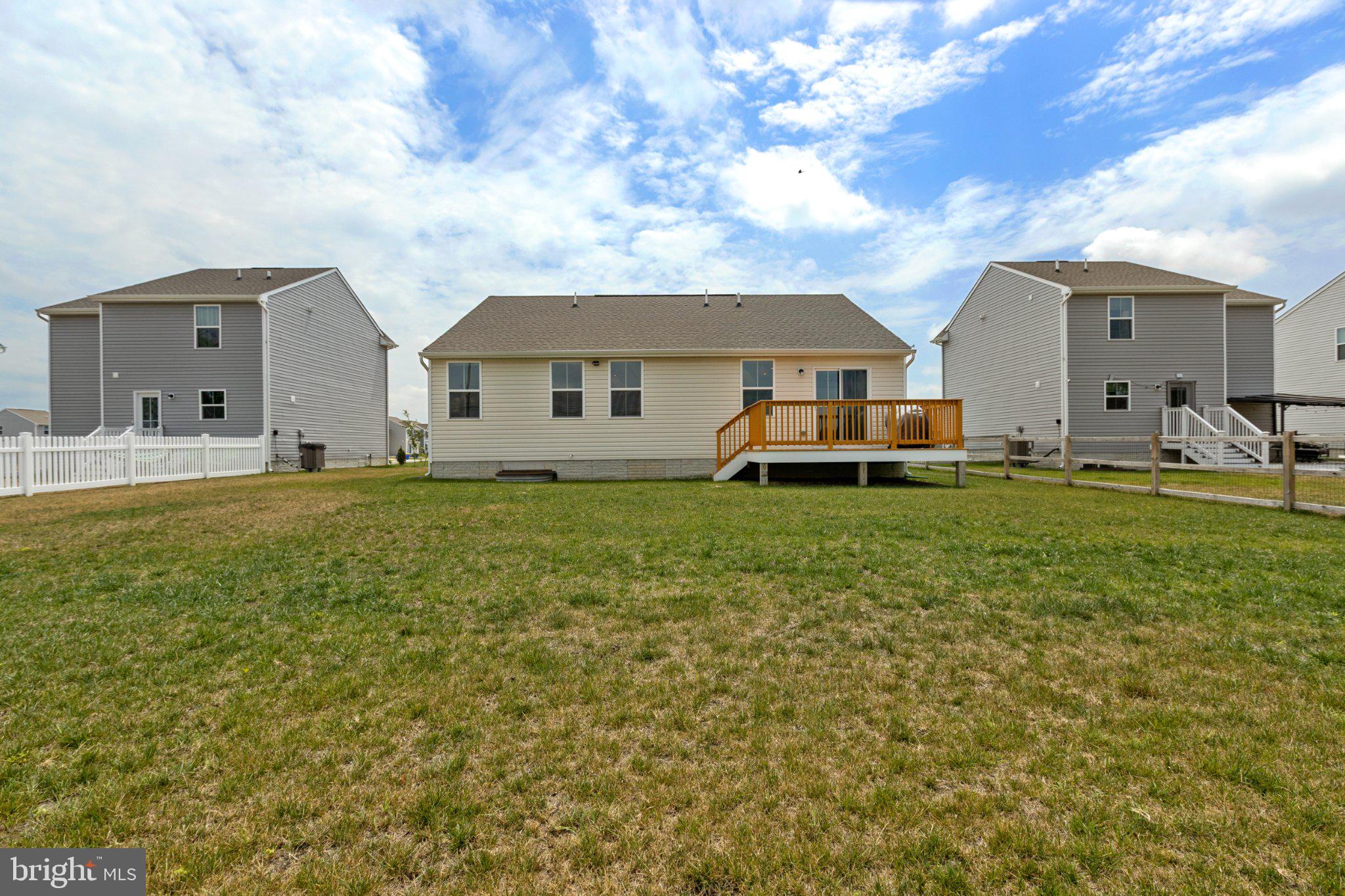 MEARFIELD - Residential