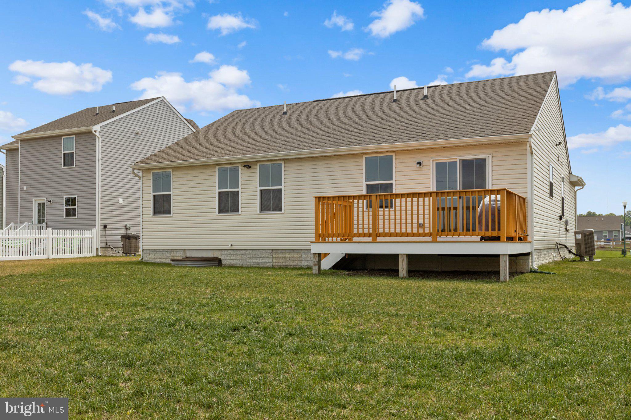 MEARFIELD - Residential