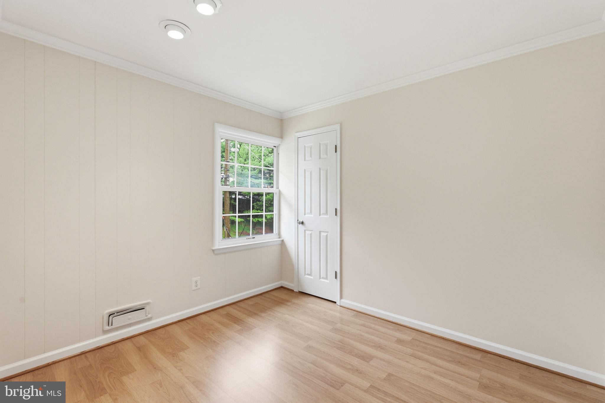 NORTHMONT - Residential