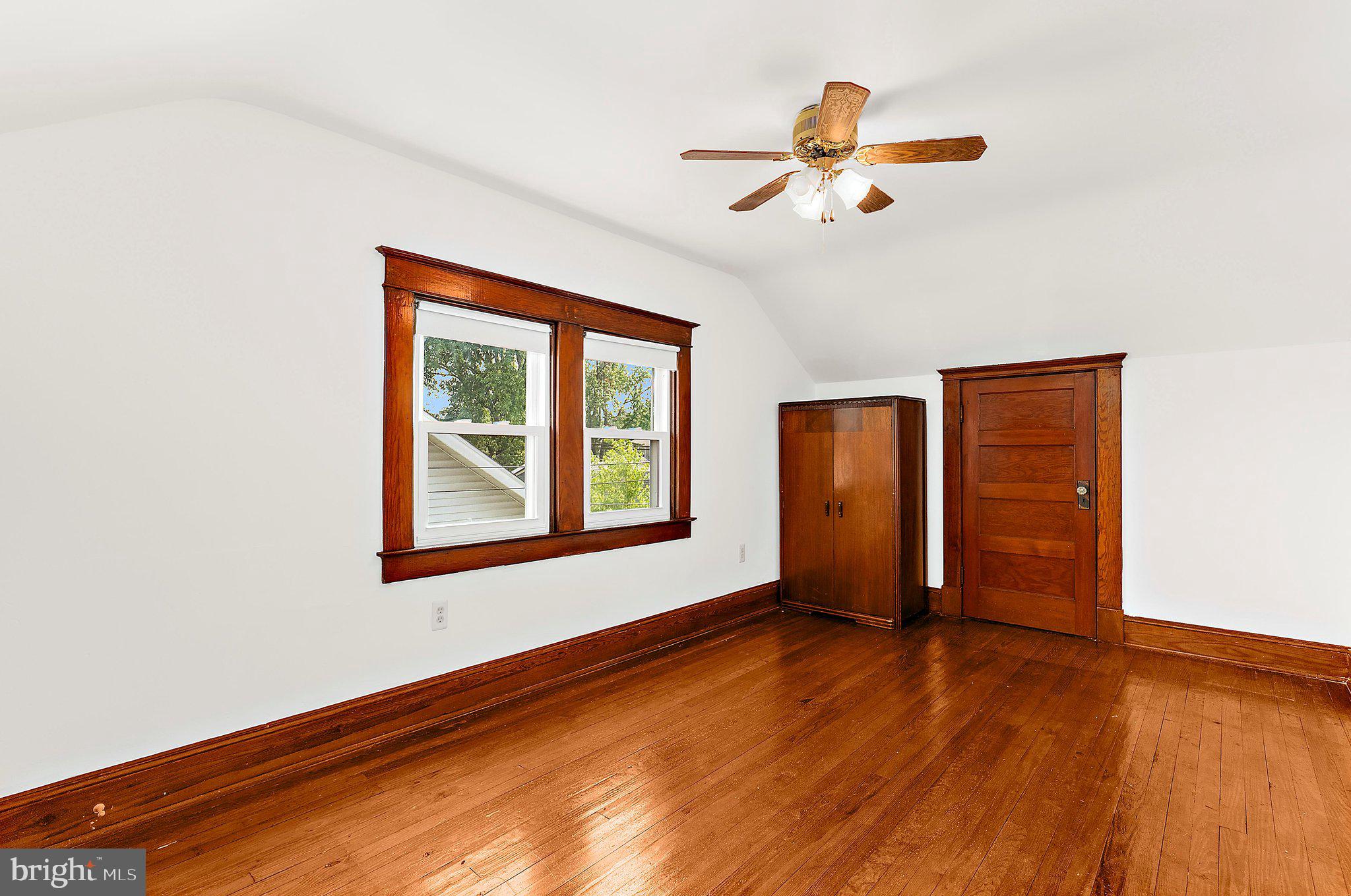 NORTH HALETHORPE - Residential