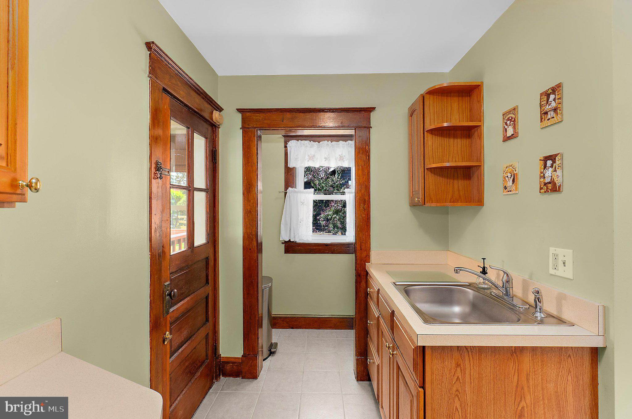 NORTH HALETHORPE - Residential