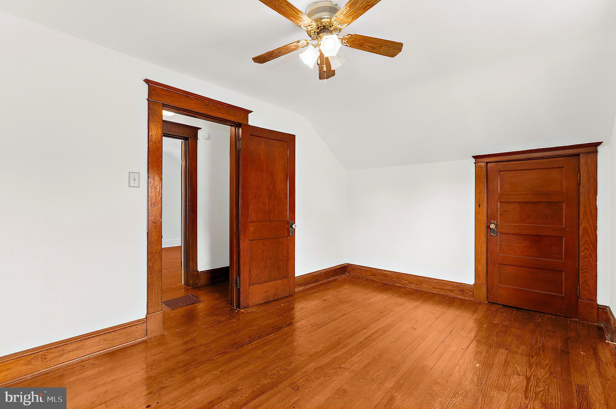 NORTH HALETHORPE - Residential