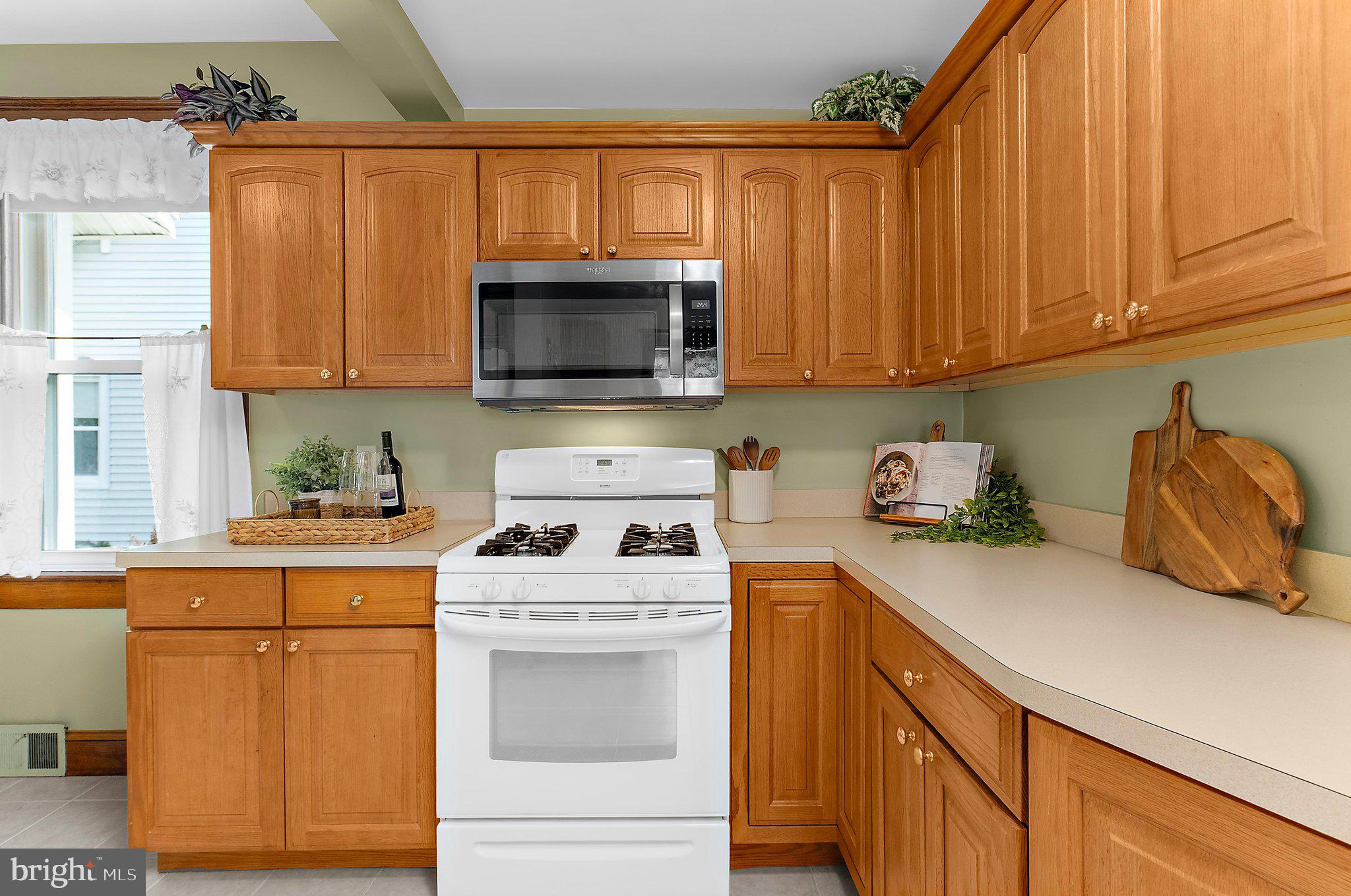 NORTH HALETHORPE - Residential