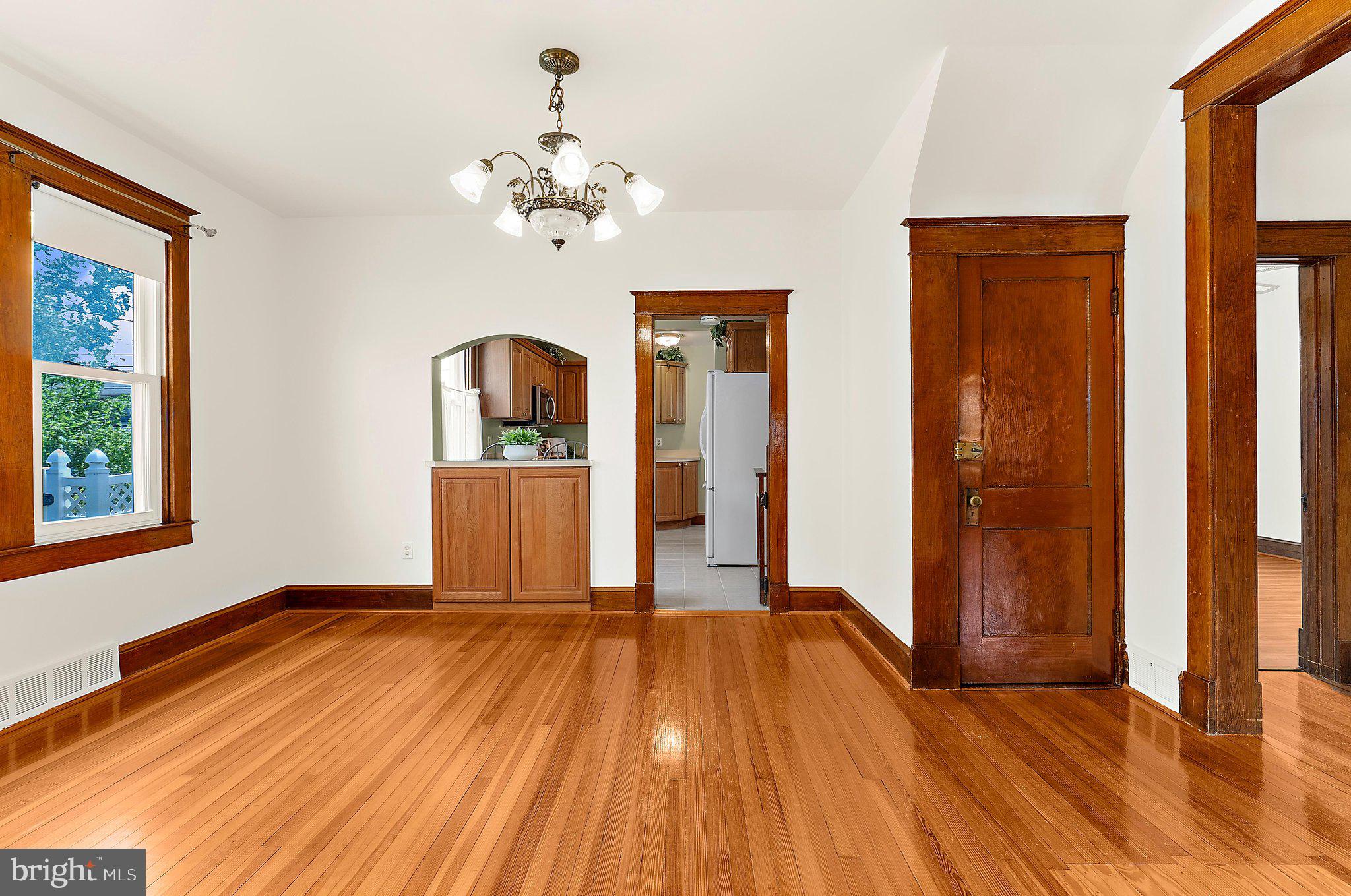 NORTH HALETHORPE - Residential